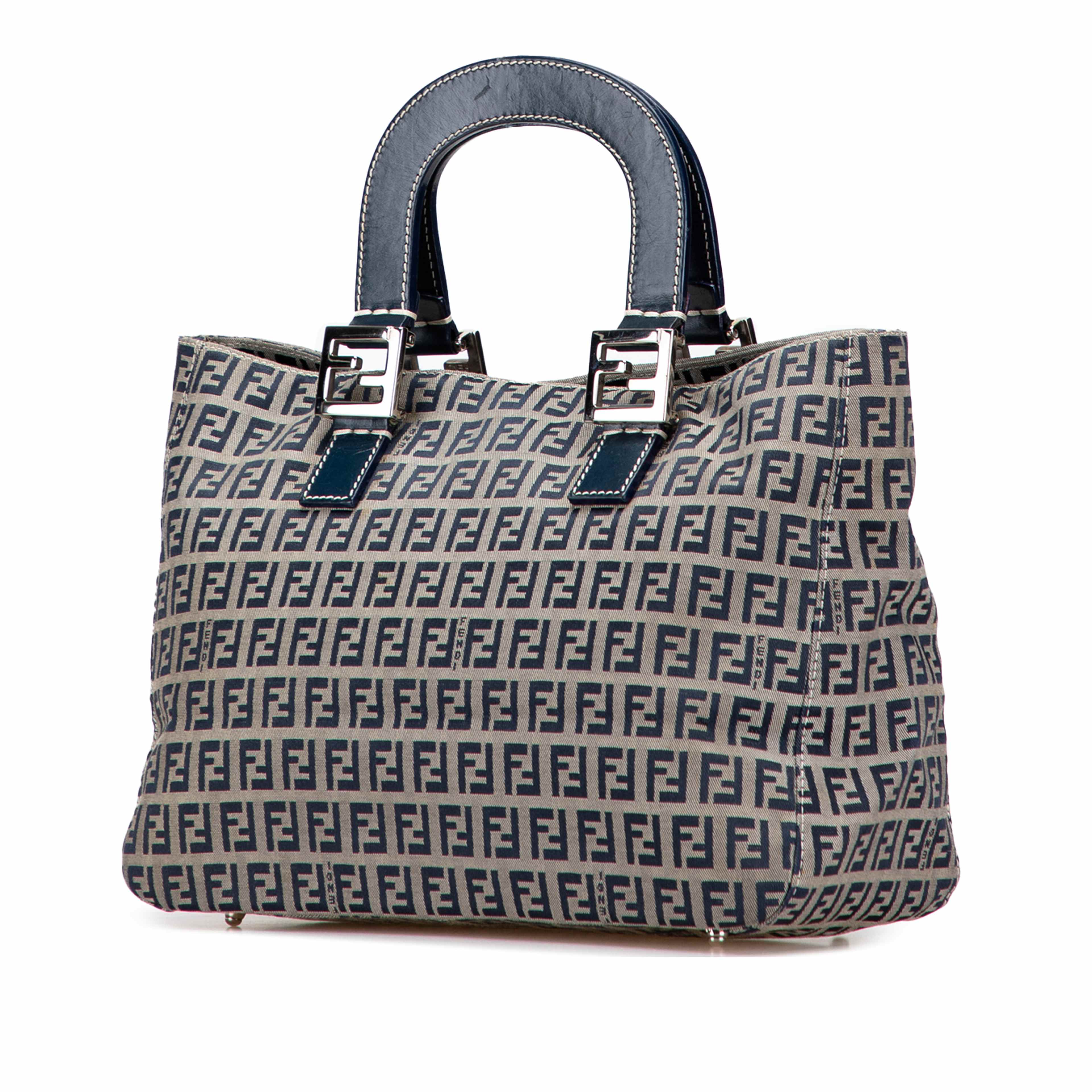 Fendi Small Zucchino Canvas Twins Tote, från Luxclusif, i färgen gray. Klicka för att öppna bilden i stort format
