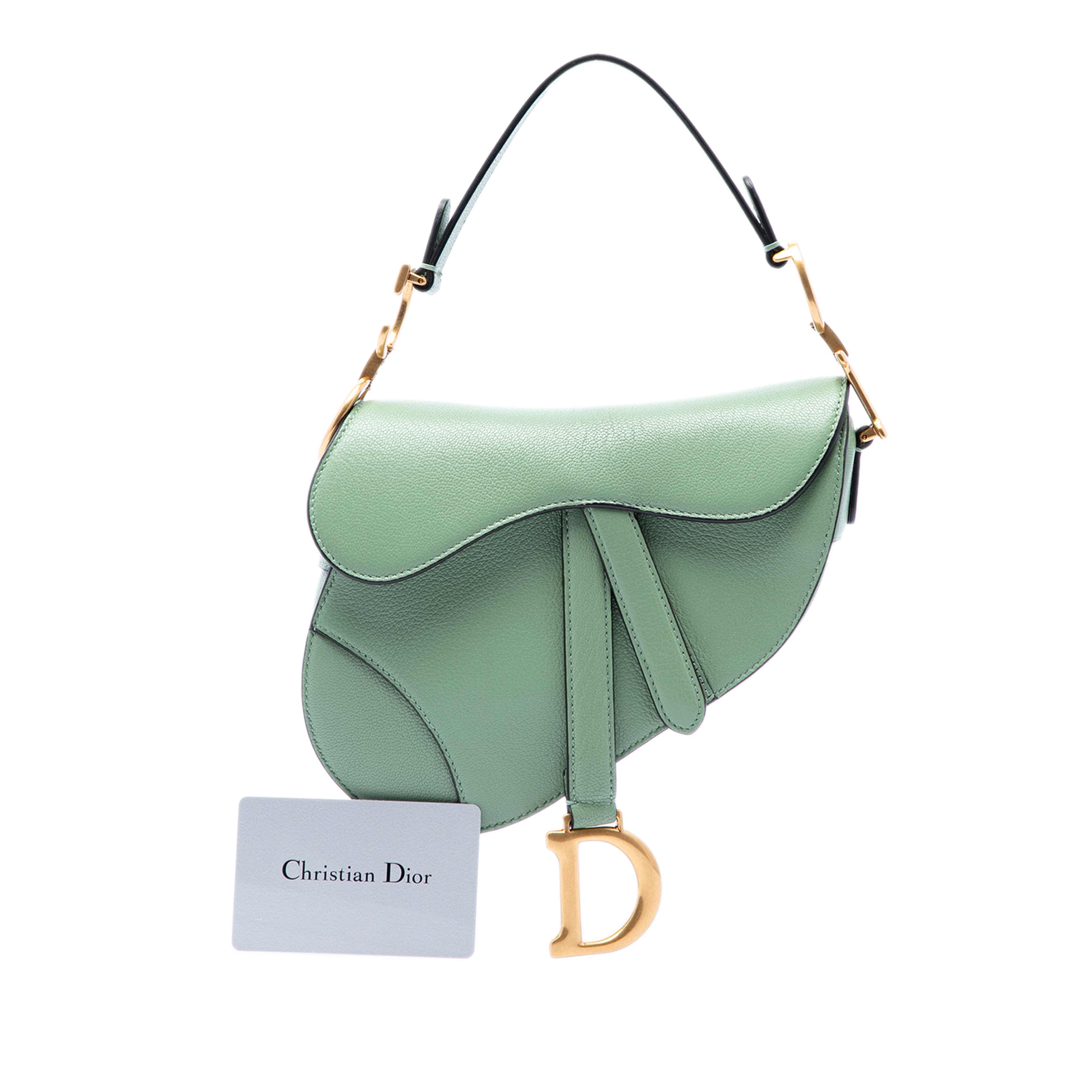 Dior Mini Goatskin Saddle Bag, från Luxclusif, i färgen grön. Klicka för att öppna bilden i stort format