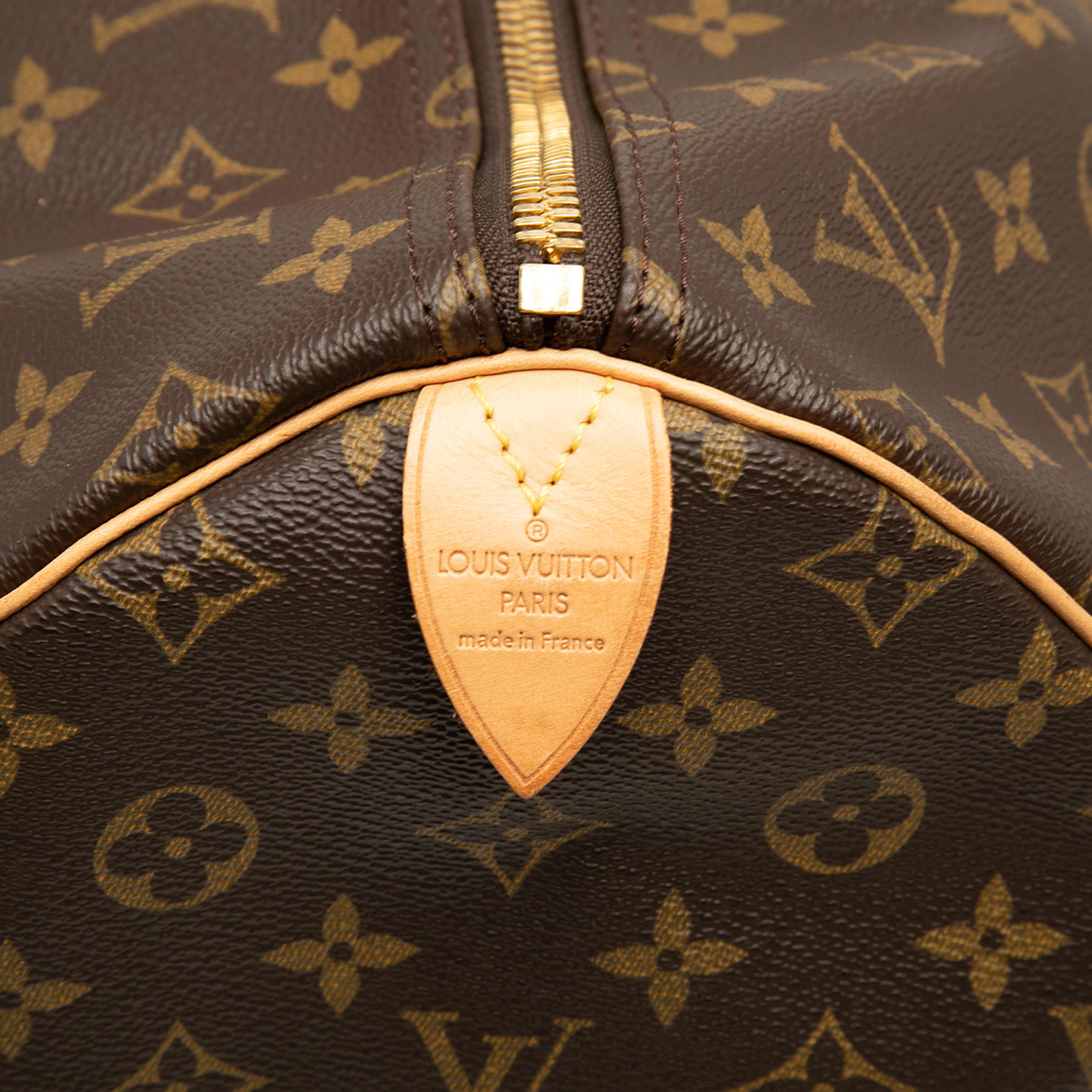 Louis Vuitton Monogram Keepall 55, från Luxclusif, i färgen brun. Klicka för att öppna bilden i stort format