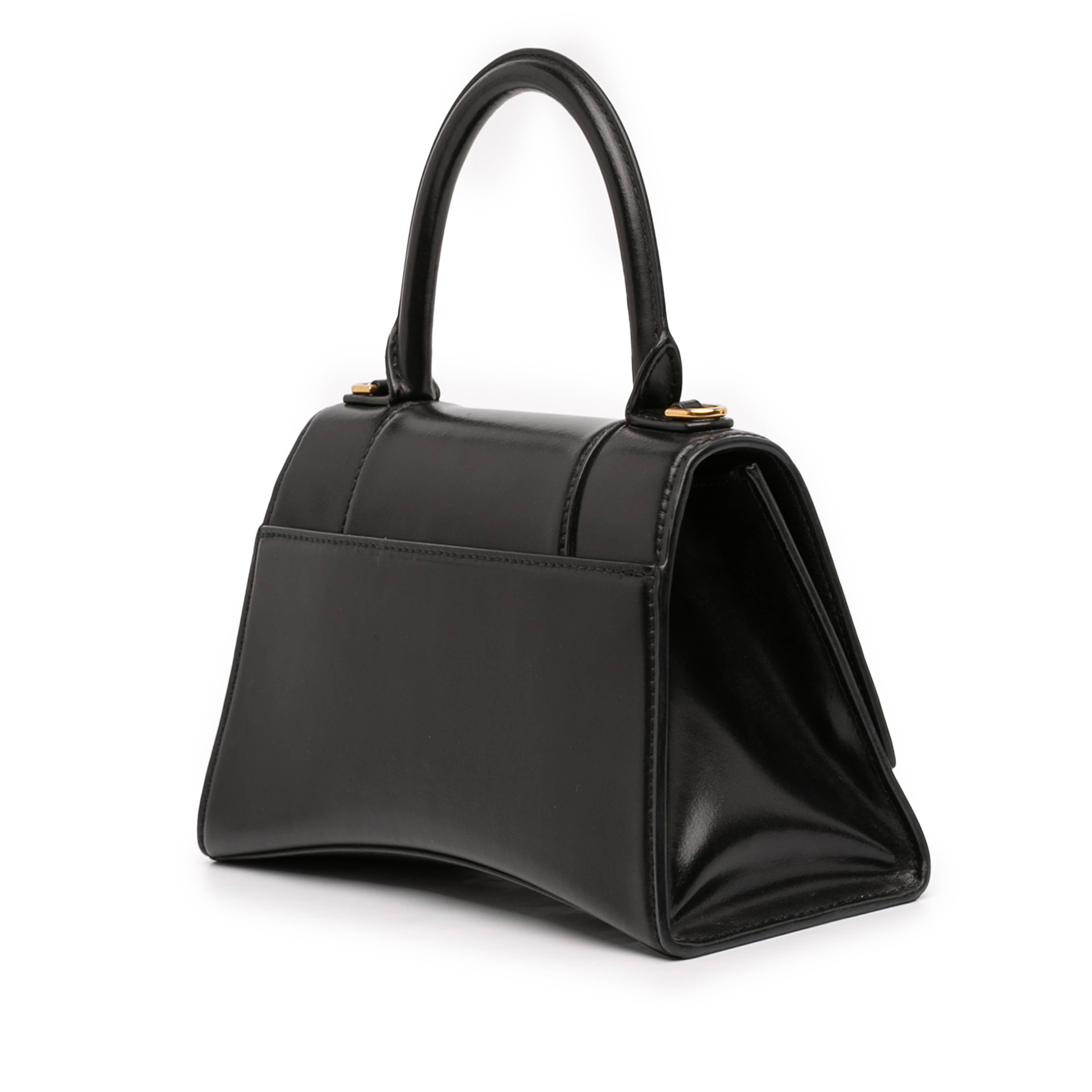 Balenciaga Small Shiny Box Calfskin Hourglass Top Handle Bag, från Luxclusif, i färgen black. Klicka för att öppna bilden i stort format