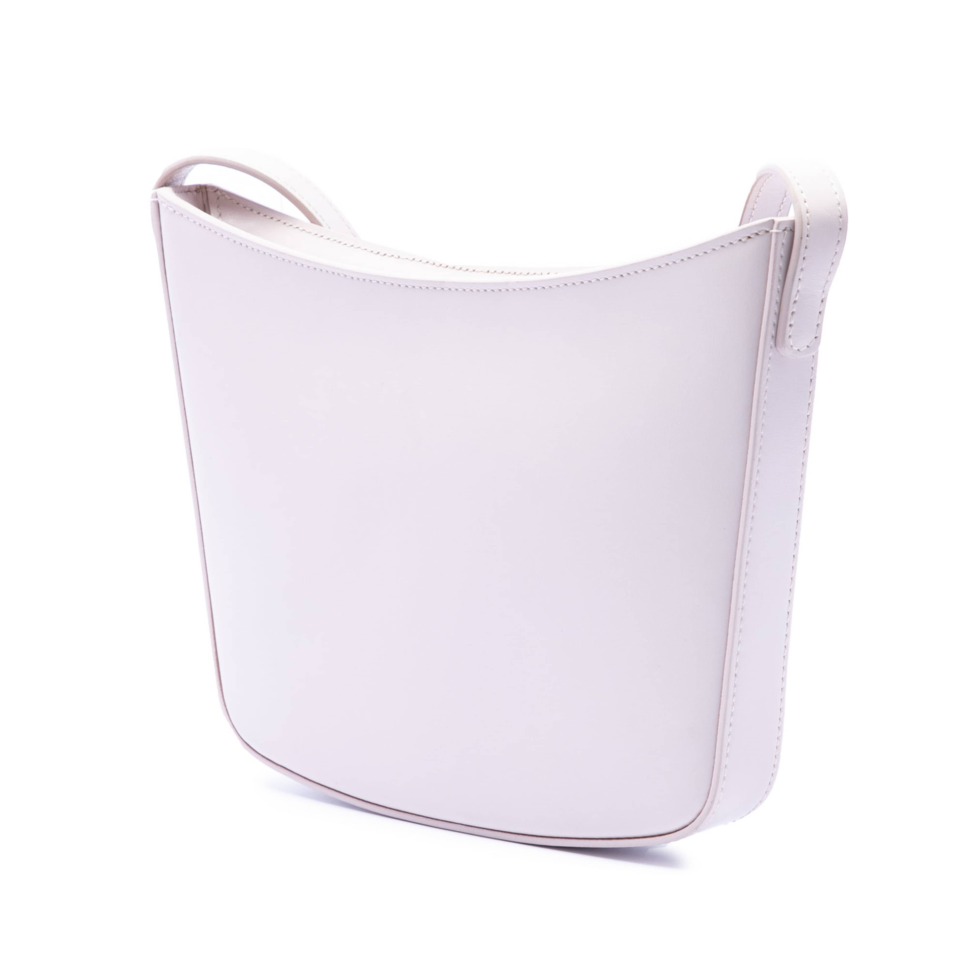 Celine Medium Shiny Calfskin Croque Shoulder Bag, från Luxclusif, i färgen rosa. Klicka för att öppna bilden i stort format