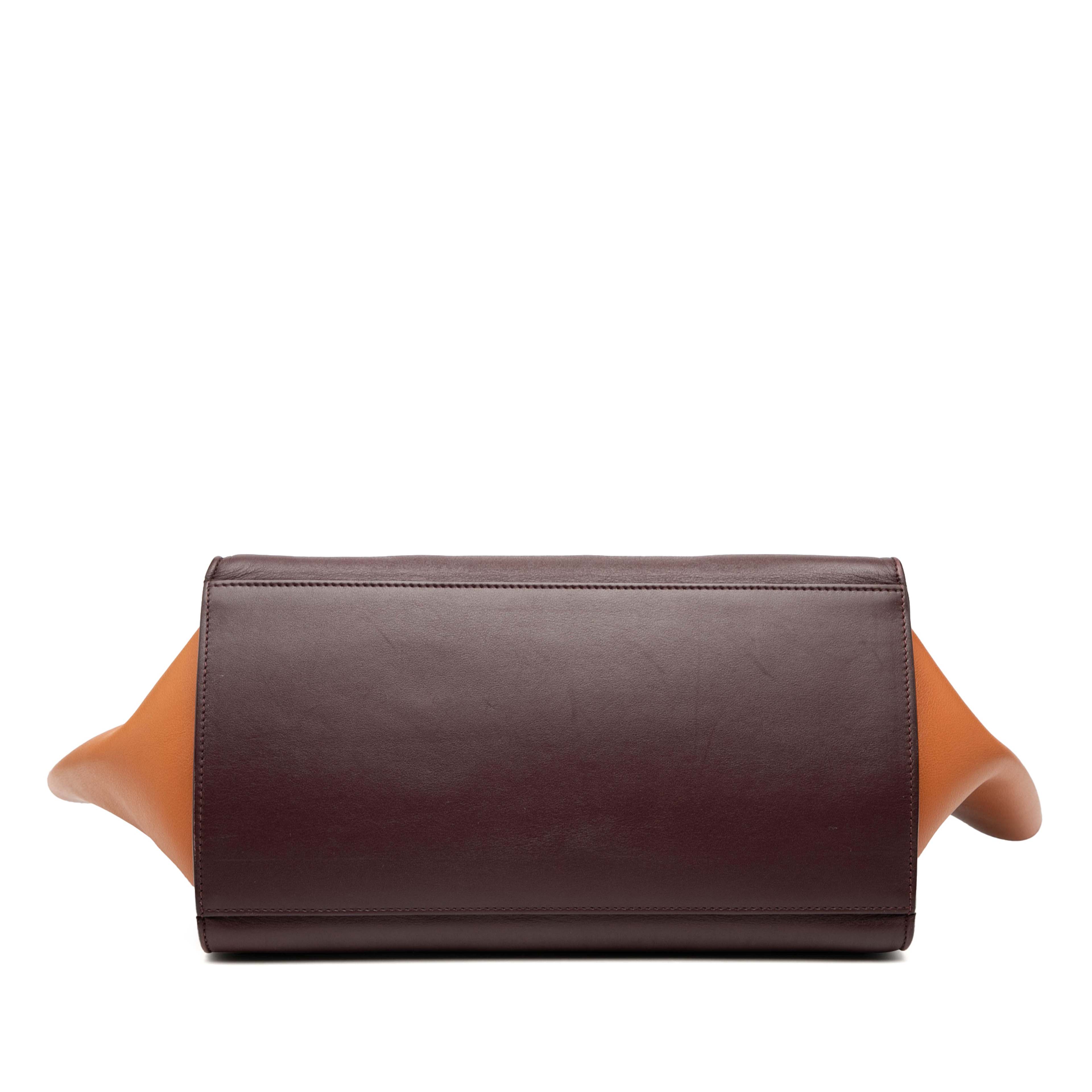 Celine Small Tricolor Leather Trapeze Satchel, från Luxclusif, i färgen dark brown. Klicka för att öppna bilden i stort format