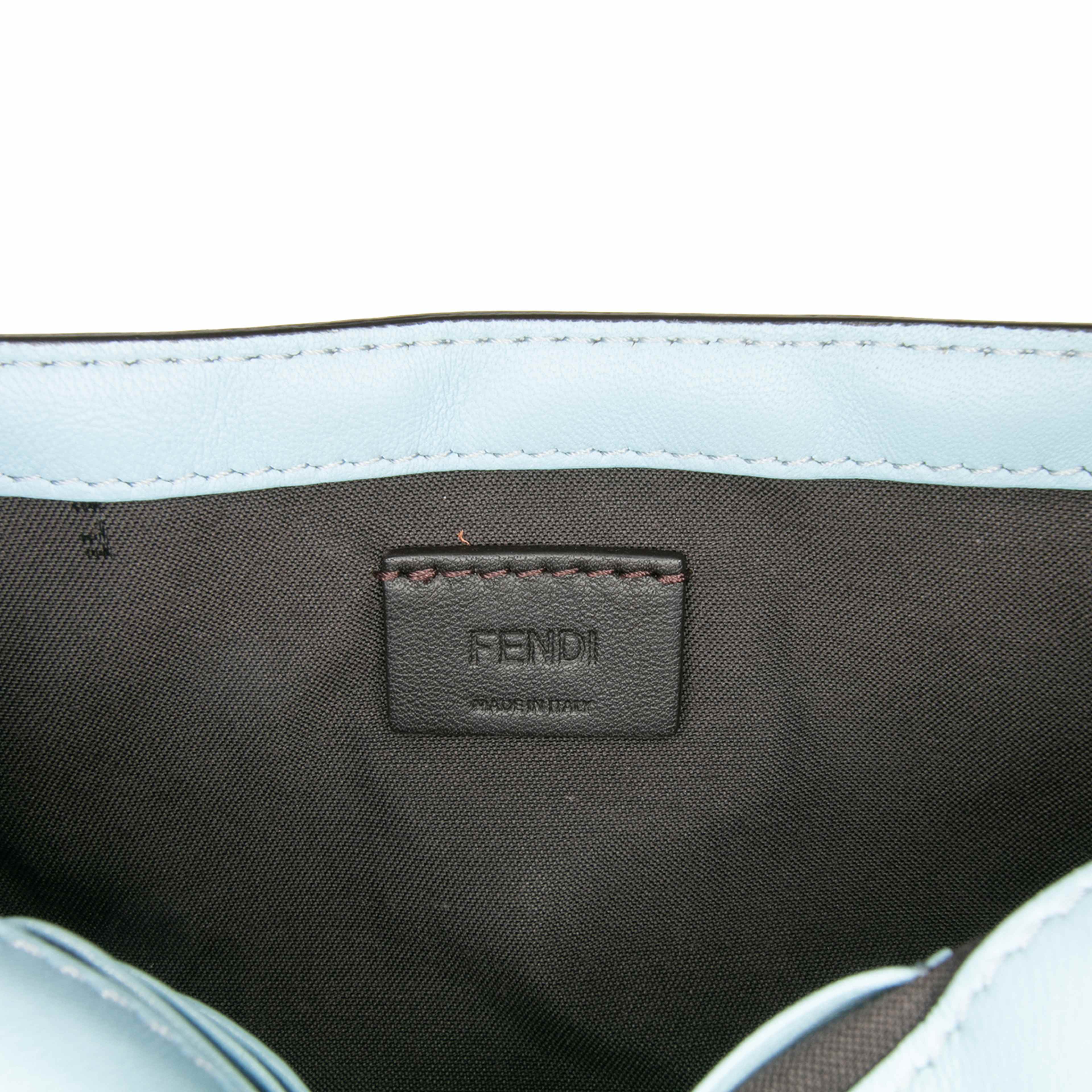 Fendi Mini Zucca Embossed Leather Baguette Satchel, från Luxclusif, i färgen light blue. Klicka för att öppna bilden i stort format
