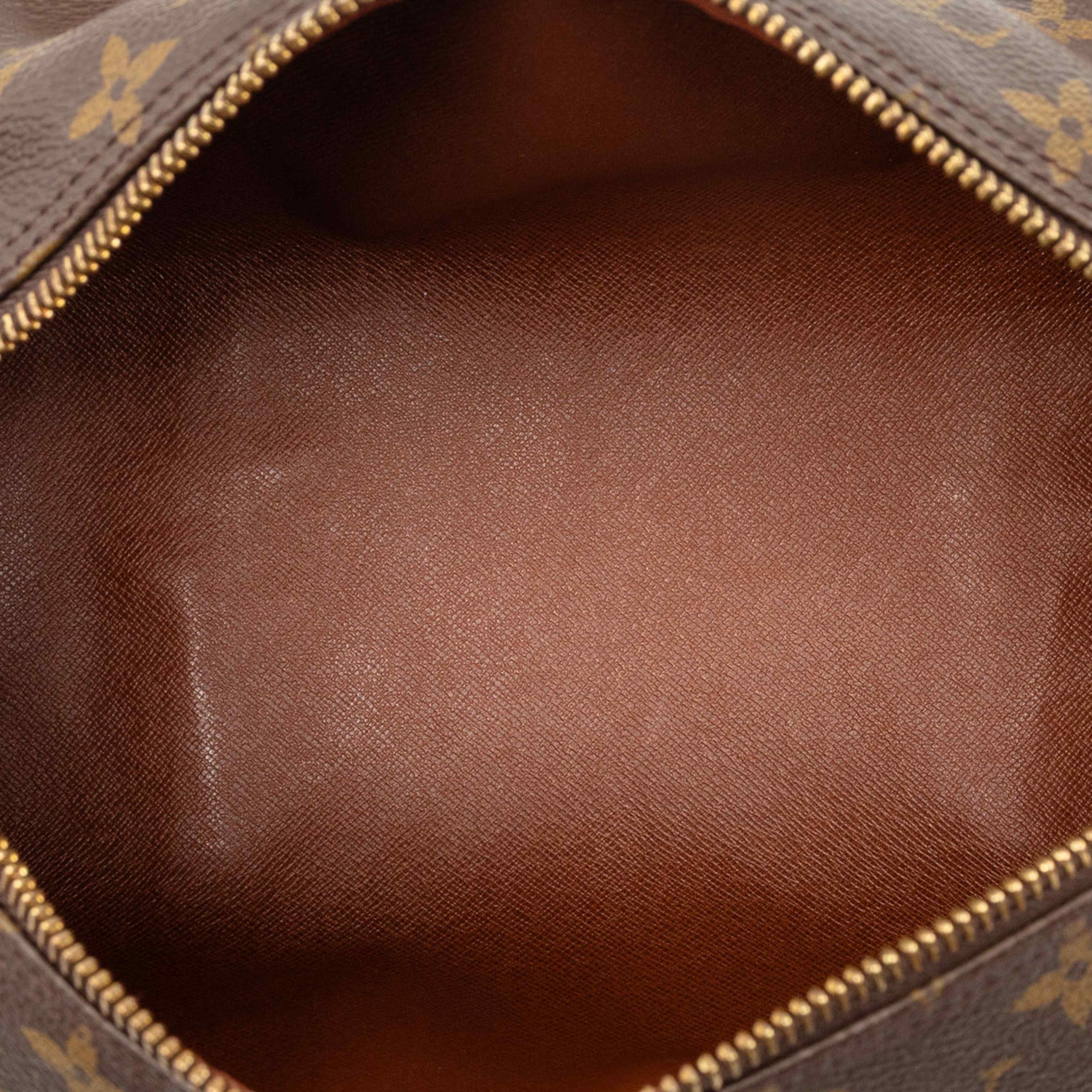 Louis Vuitton Monogram Papillon 30, från Luxclusif, i färgen brown. Klicka för att öppna bilden i stort format