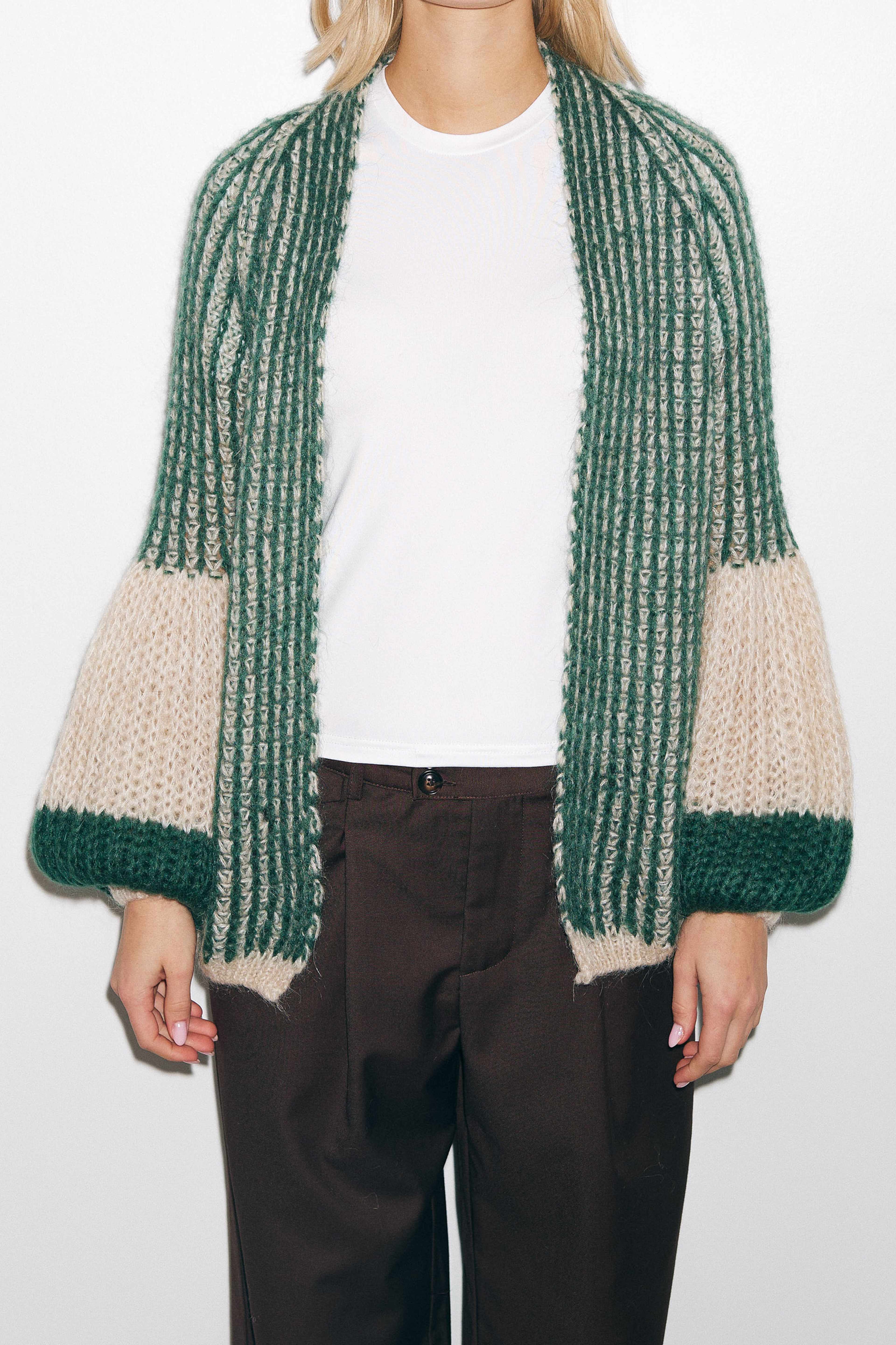 Liana Knit Cardigan - Beige/bottle Green