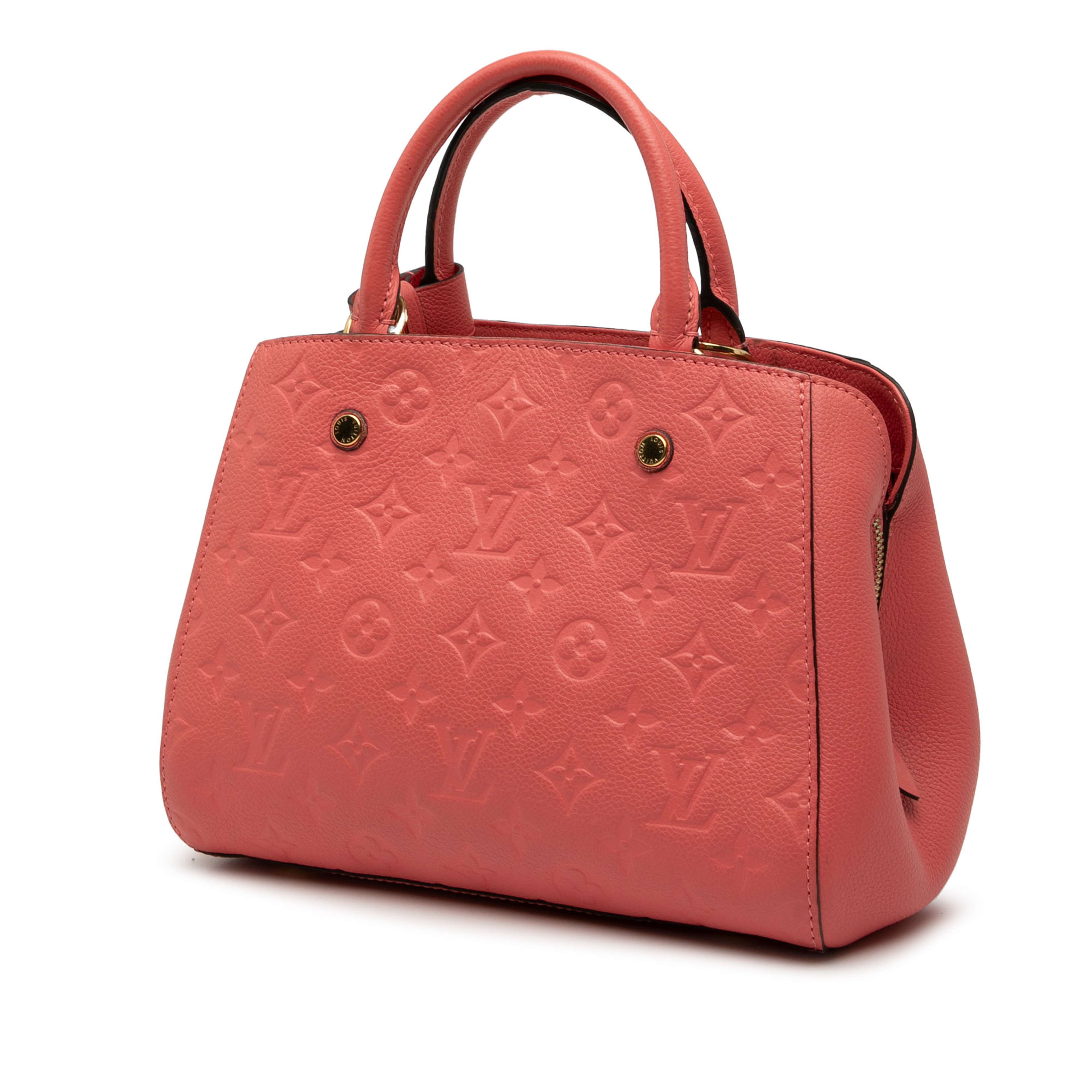 Louis Vuitton Monogram Empreinte Montaigne Bb, från Luxclusif, i färgen blush. Klicka för att öppna bilden i stort format