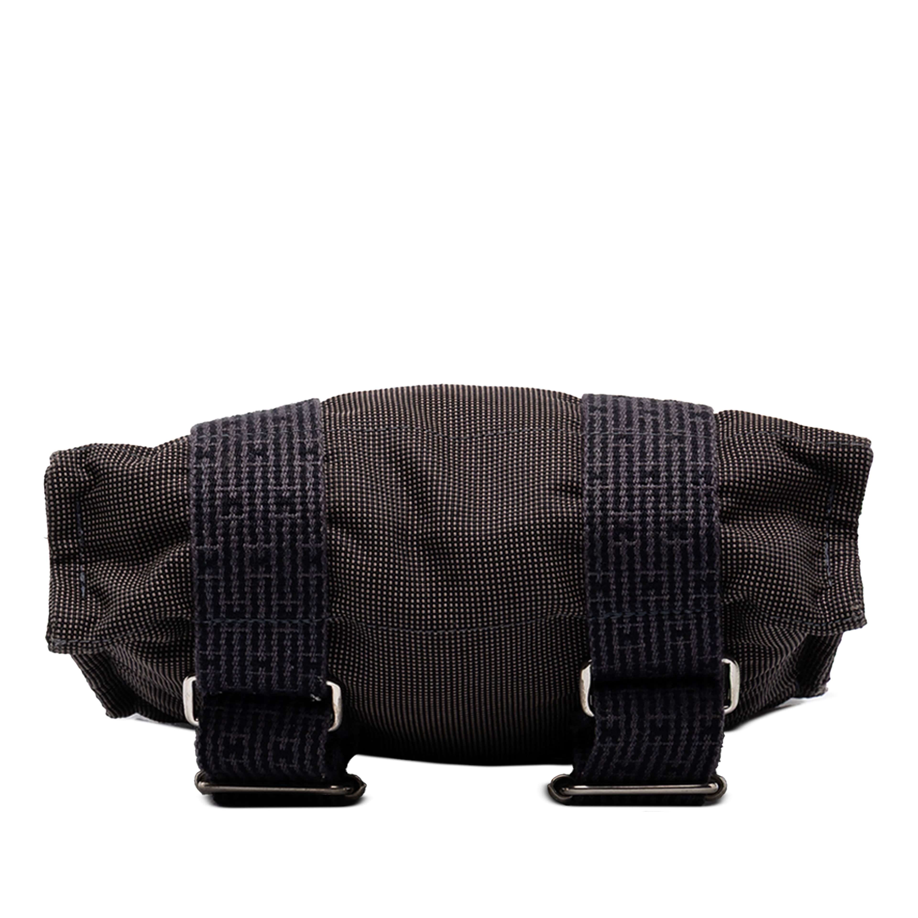 Hermès Canvas Herline Backpack Pm, från Luxclusif, i färgen grå. Klicka för att öppna bilden i stort format