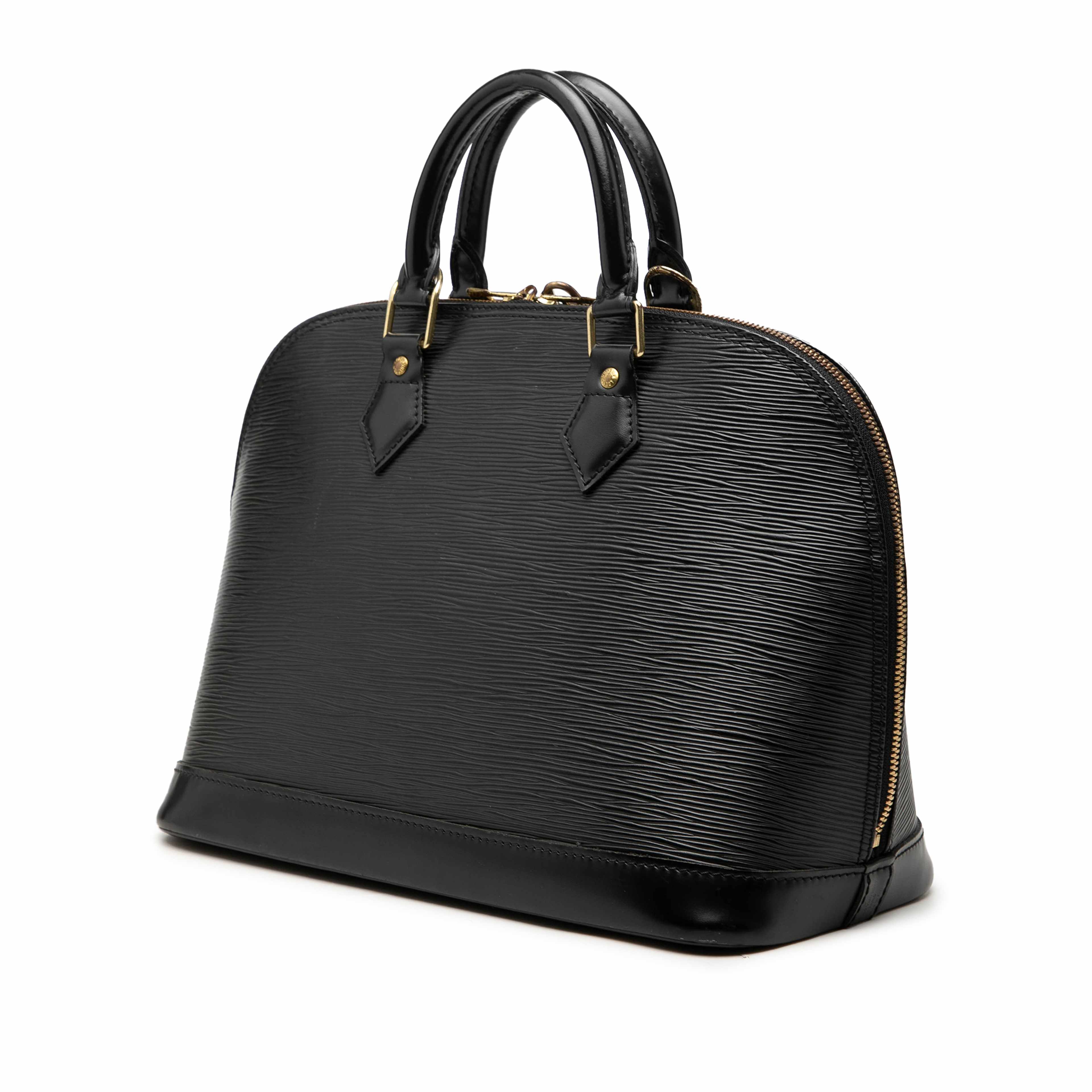 Louis Vuitton Epi Alma Pm, från Luxclusif, i färgen svart. Klicka för att öppna bilden i stort format