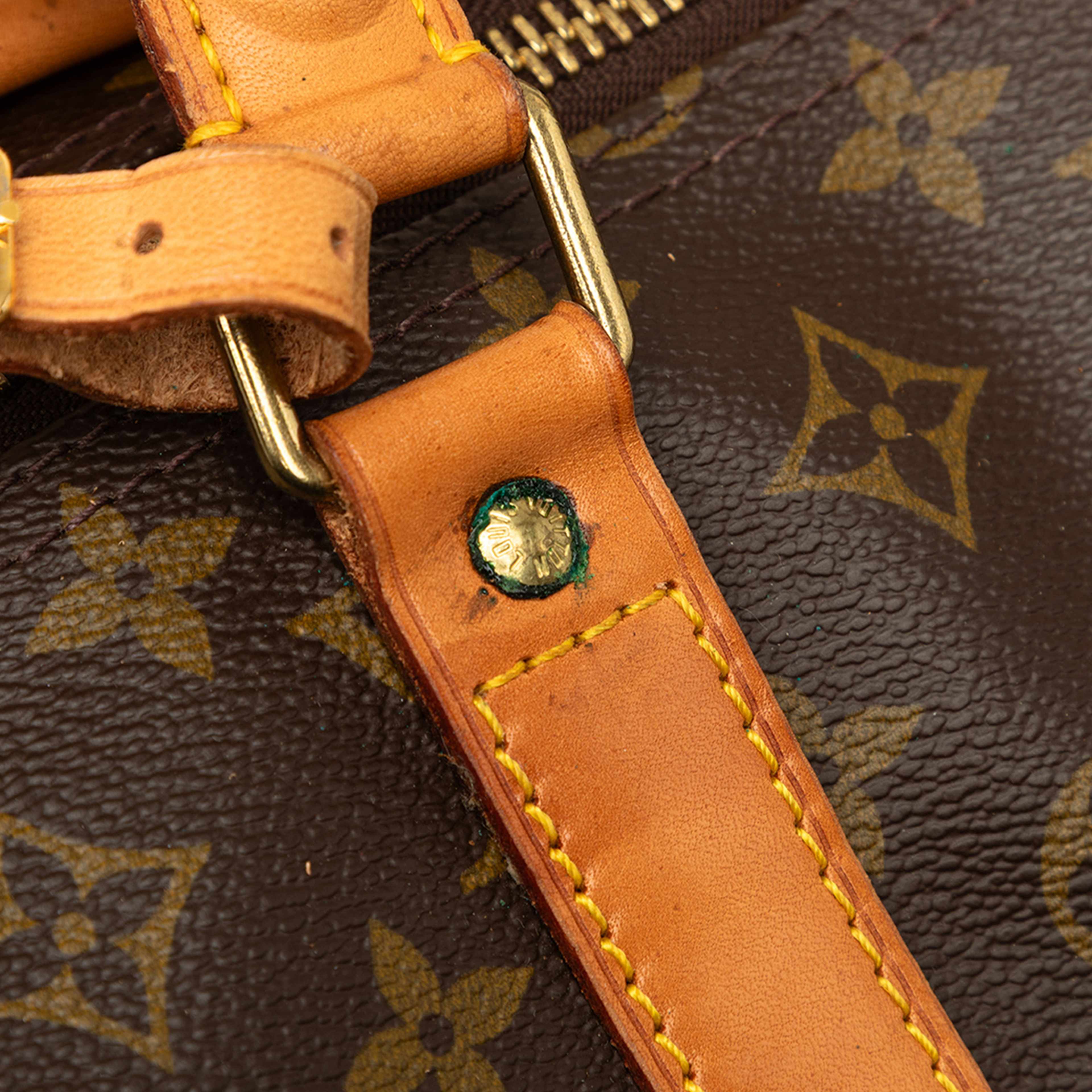 Louis Vuitton Monogram Keepall Bandouliere 60, från Luxclusif, i färgen brun. Klicka för att öppna bilden i stort format