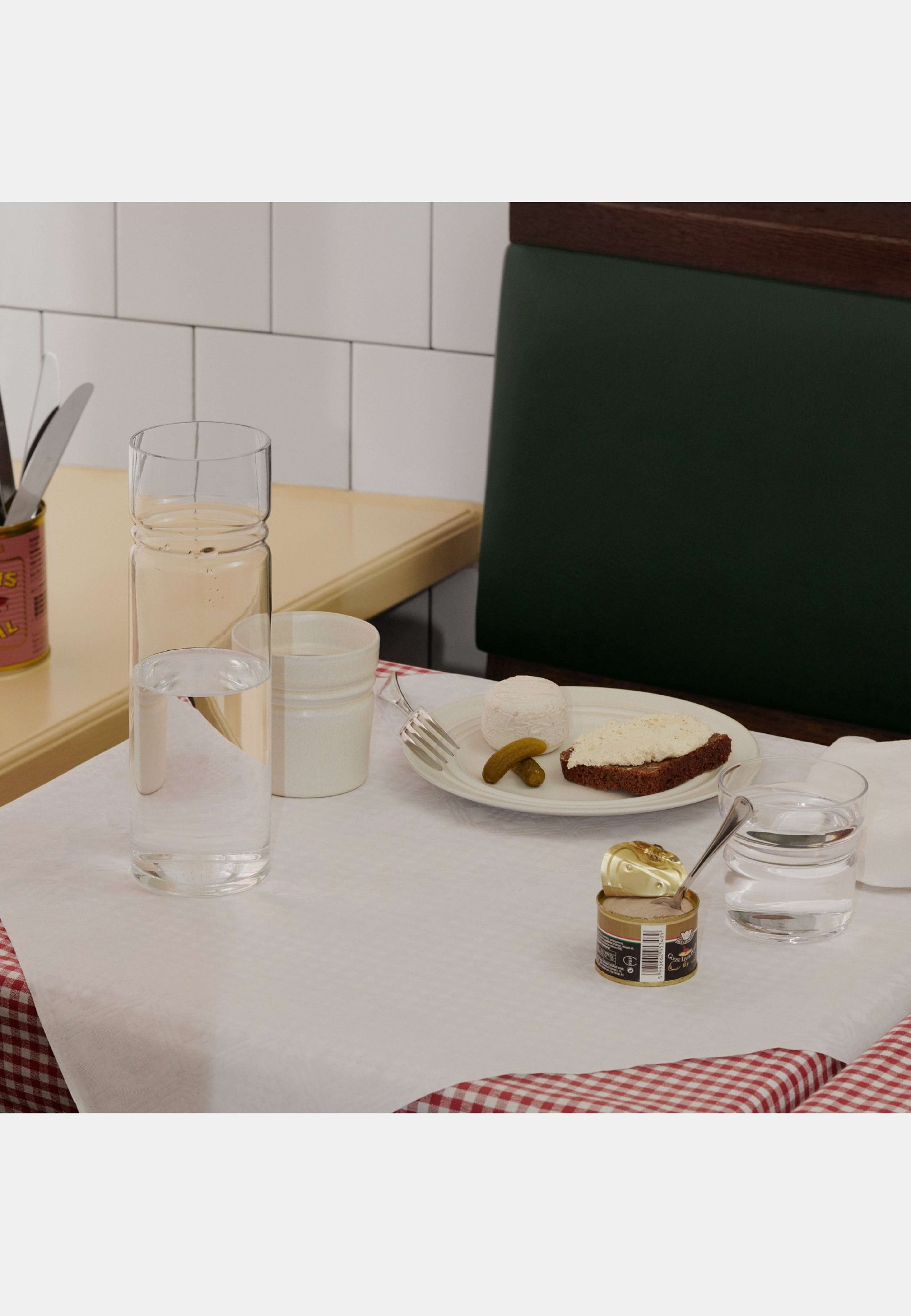 Assiette Krås 21 Cm, från Created by Designtorget, i färgen creme. Klicka för att öppna bilden i stort format