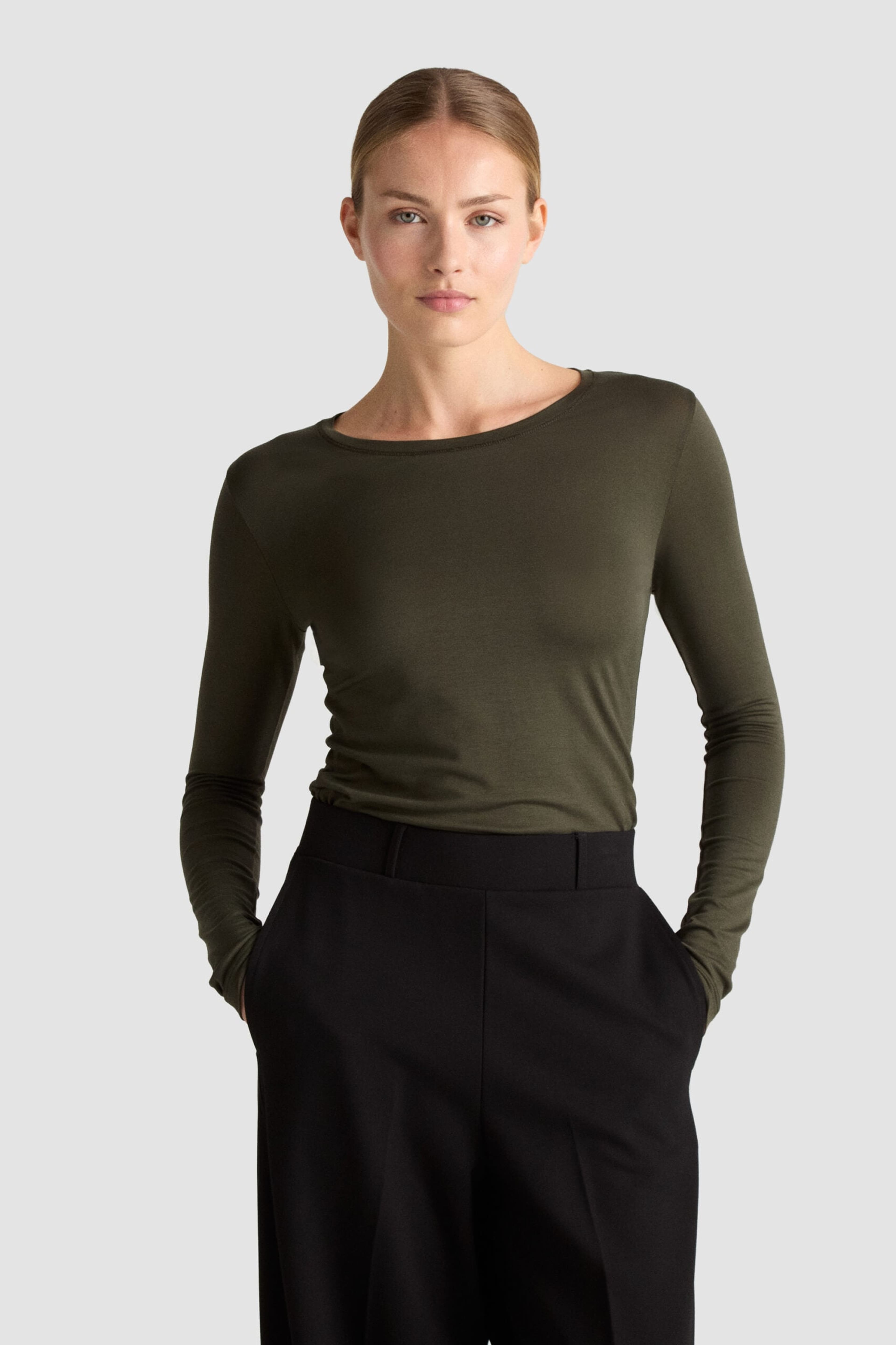Celon Top - Rosemary, från Residus, i färgen green. Klicka för att öppna bilden i stort format