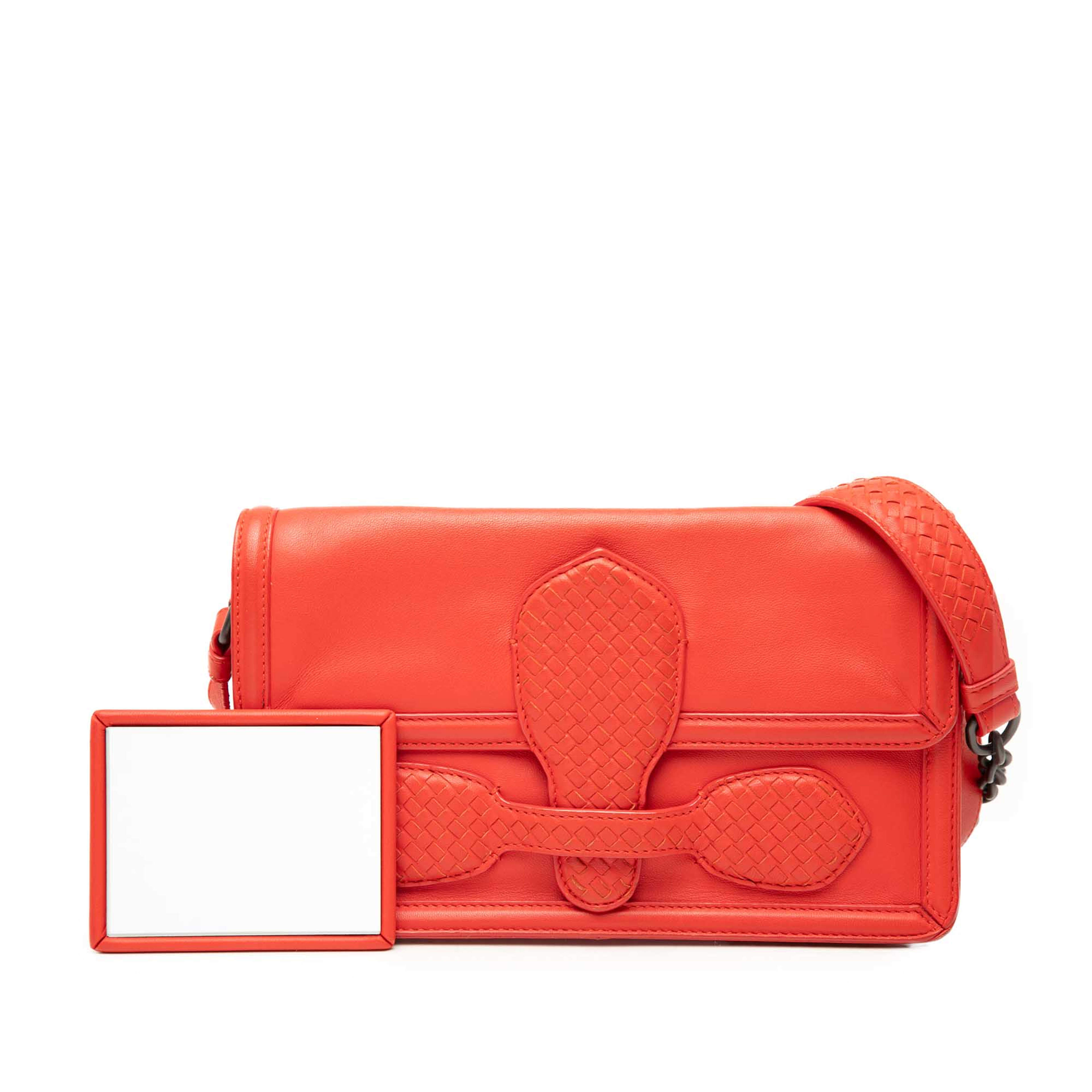 Bottega Veneta Intrecciato Trimmed Nappa Rialto Shoulder Bag, från Luxclusif, i färgen orange. Klicka för att öppna bilden i stort format