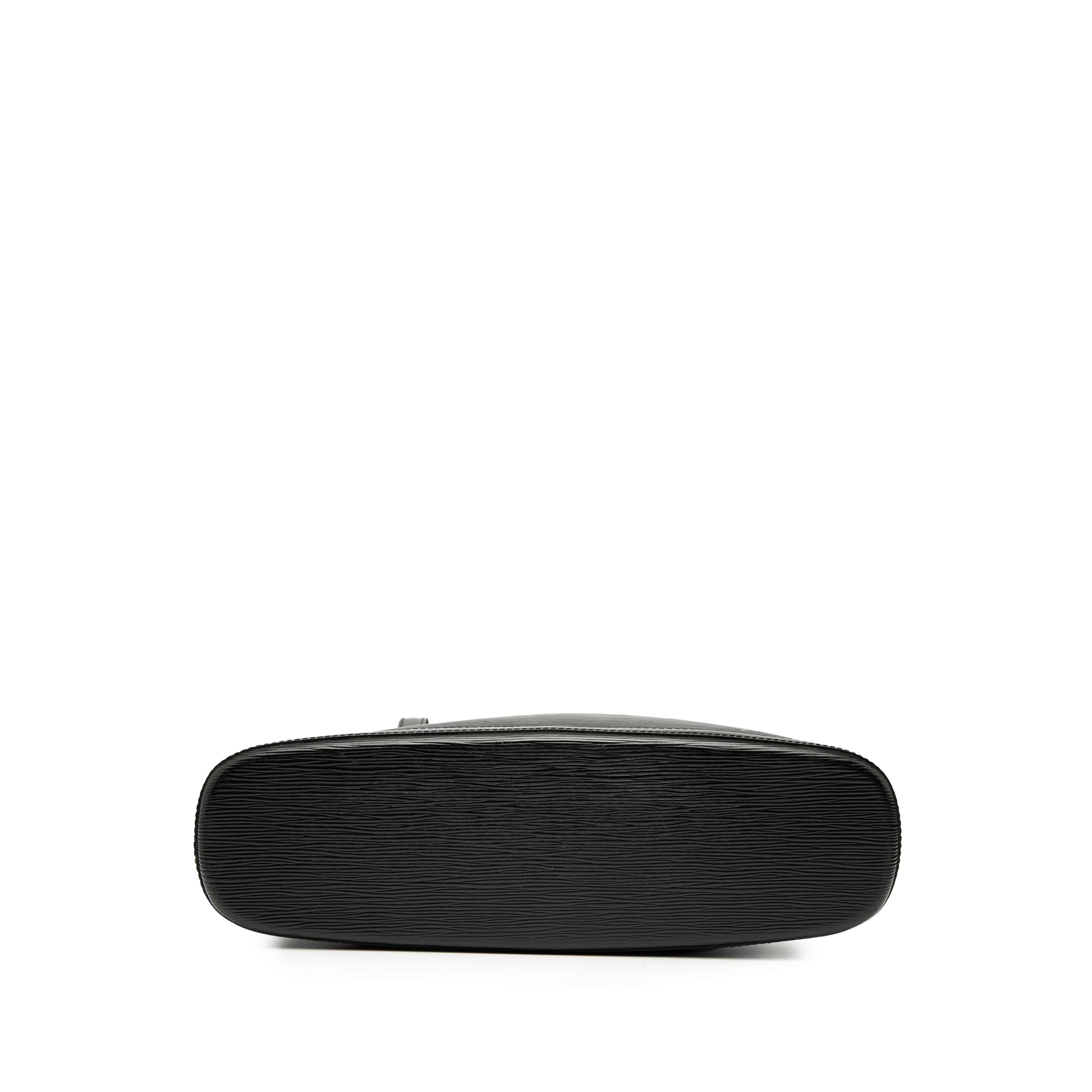 Louis Vuitton Epi Lussac, från Luxclusif, i färgen black. Klicka för att öppna bilden i stort format