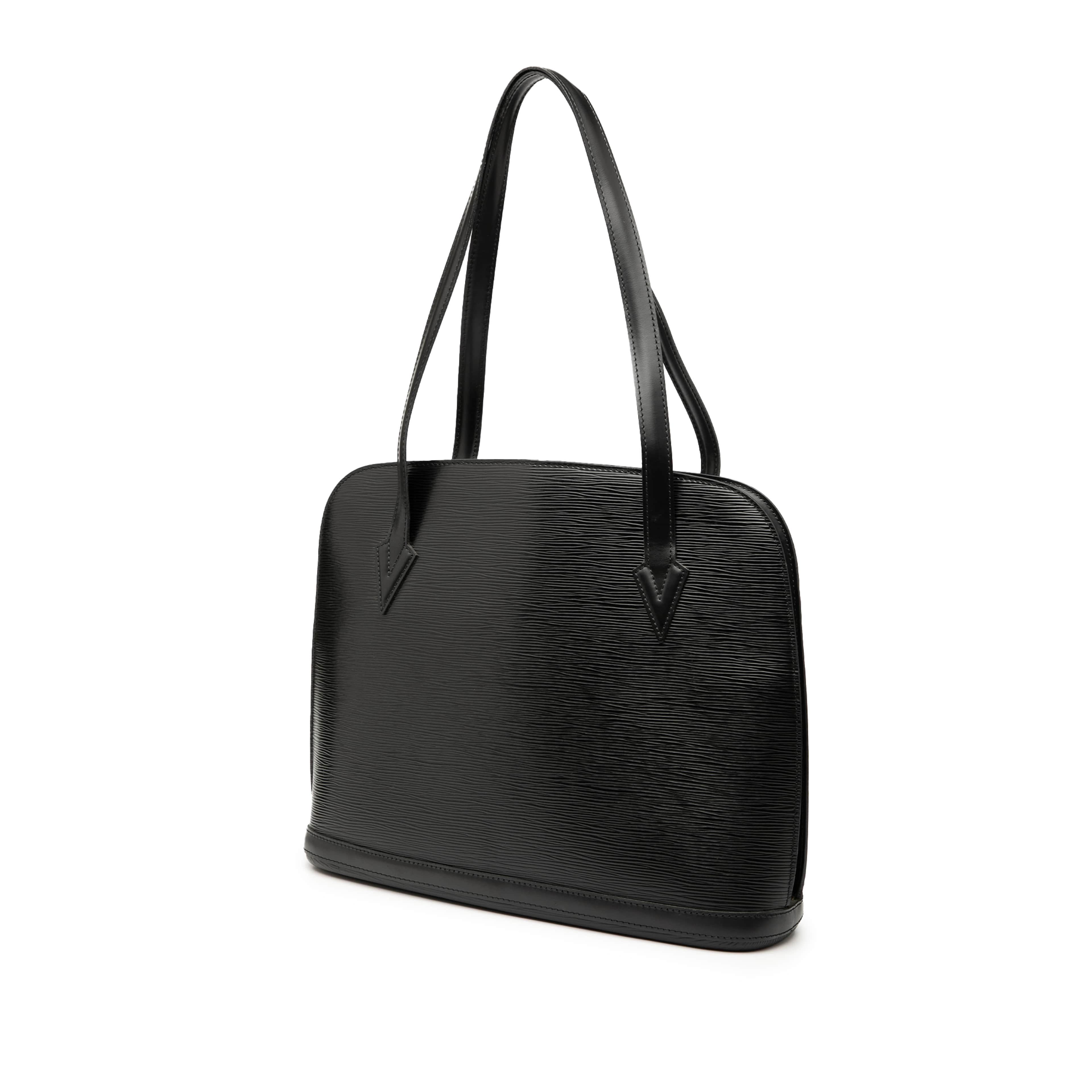 Louis Vuitton Epi Lussac, från Luxclusif, i färgen black. Klicka för att öppna bilden i stort format