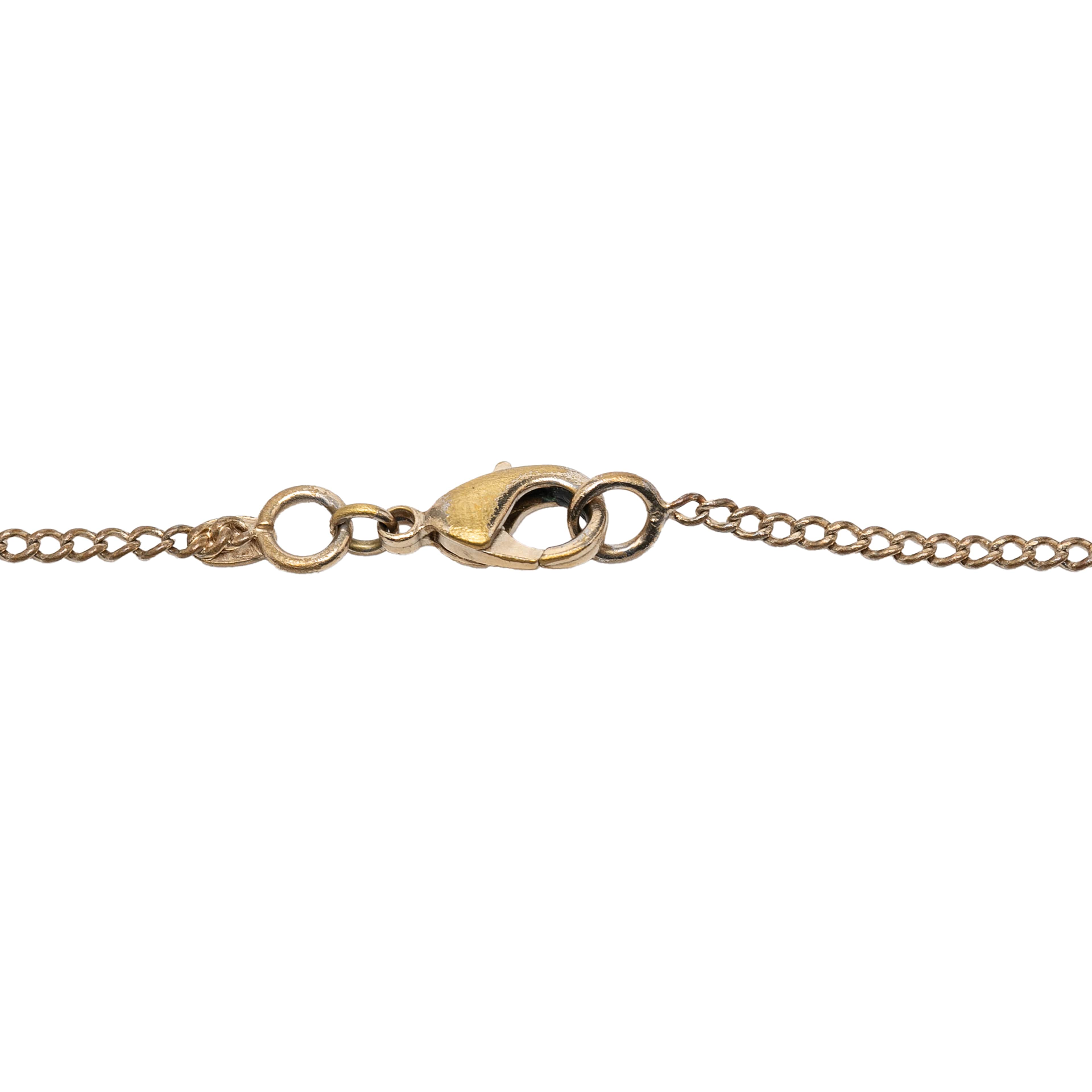 Chanel Cc Gold Plated And Enamel 31 Rue Cambon Charm Bracelet, från Luxclusif, i färgen gold. Klicka för att öppna bilden i stort format