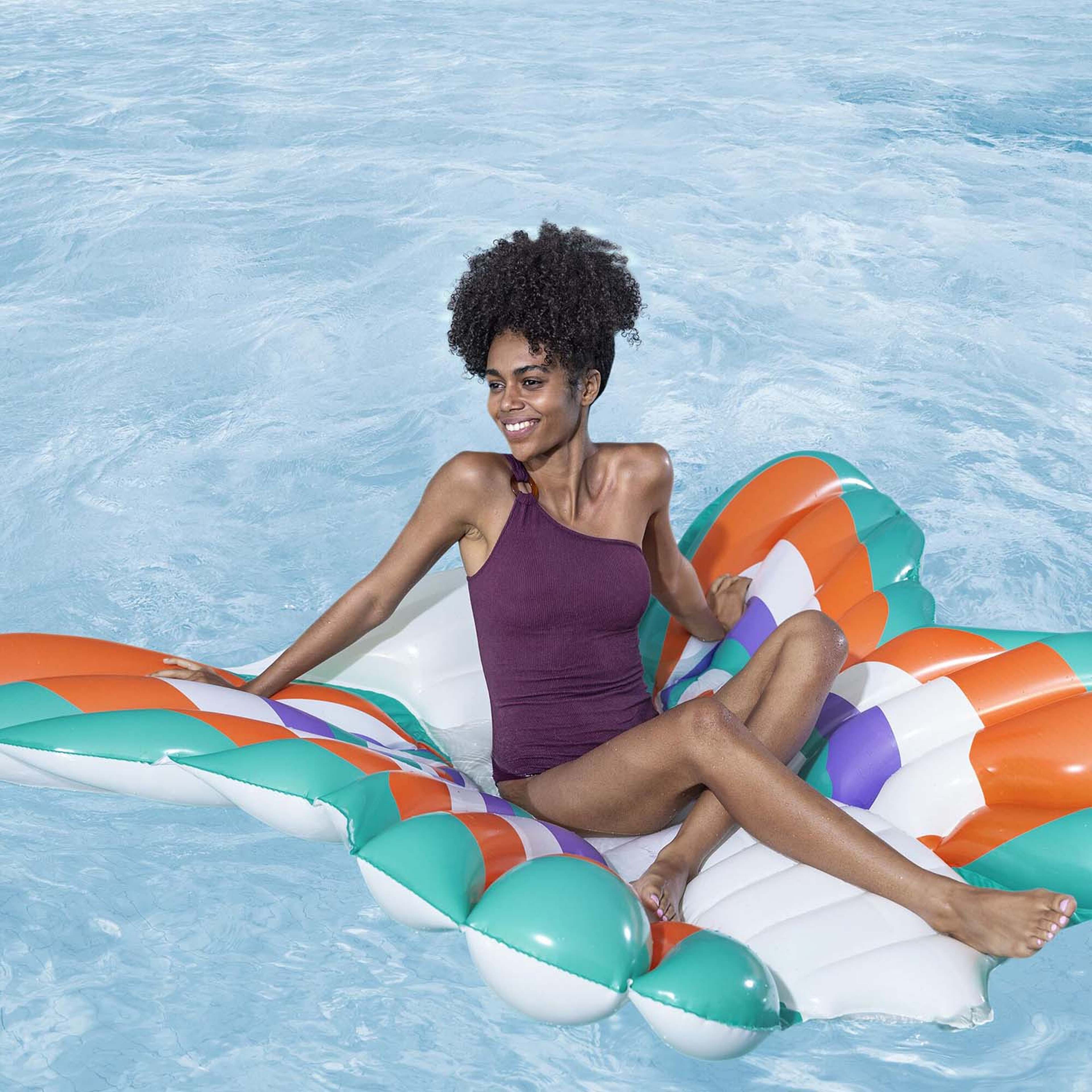 Poolmadrass Boho Butterfly 1,93 X 1,76 M, från Bestway, i färgen blå. Klicka för att öppna bilden i stort format