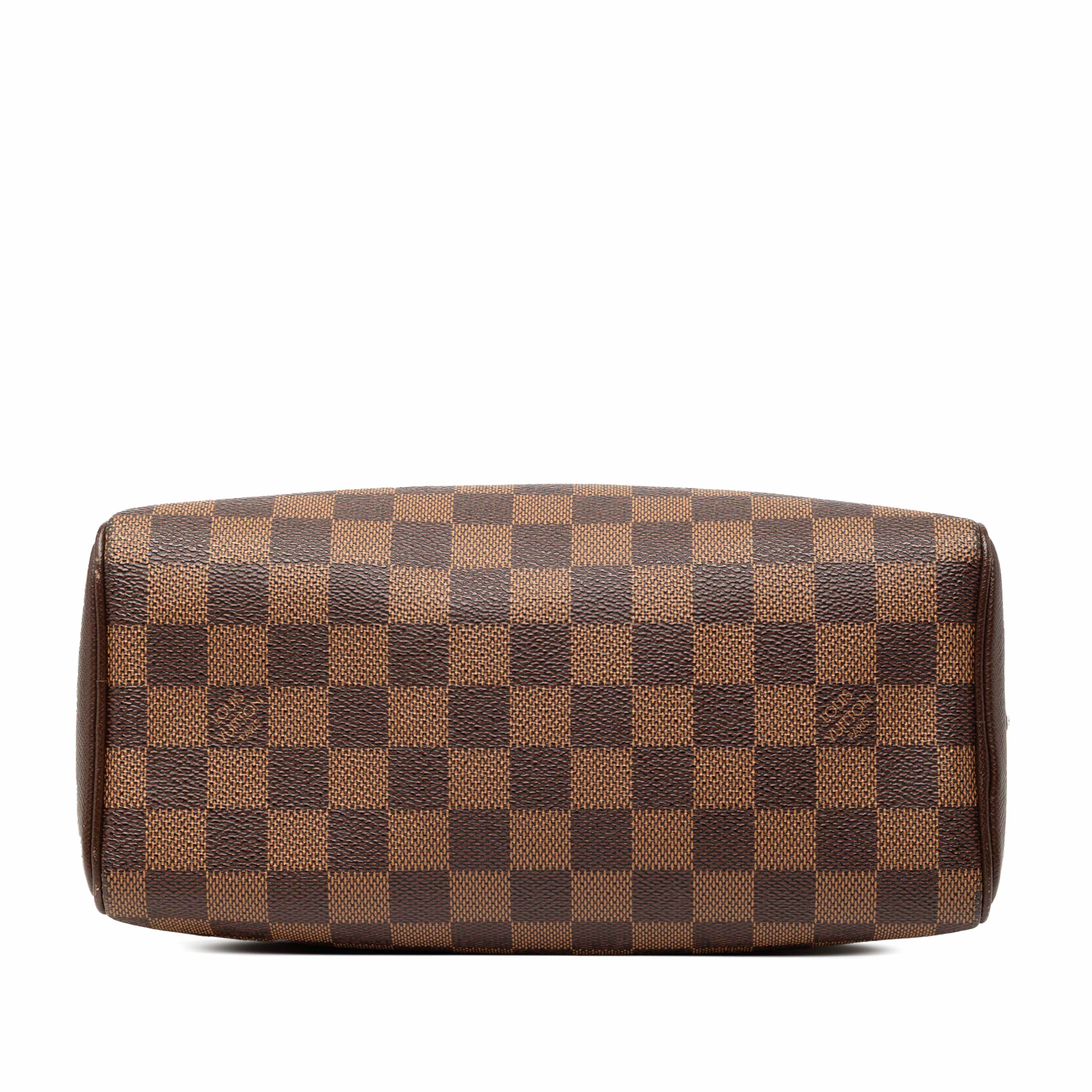 Louis Vuitton Damier Ebene Brera, från Luxclusif, i färgen brun. Klicka för att öppna bilden i stort format