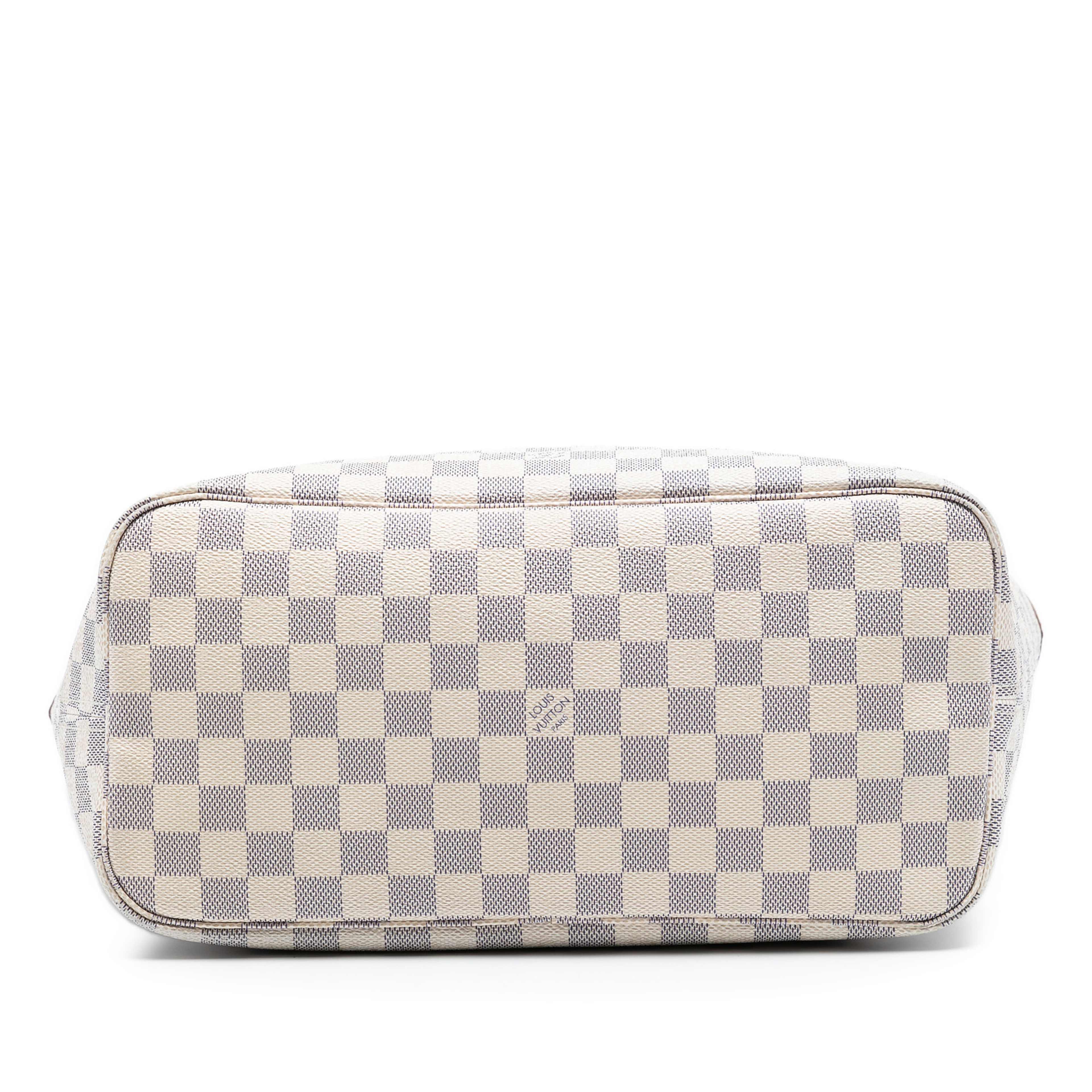Louis Vuitton Damier Azur Neverfull Mm, från Luxclusif, i färgen white. Klicka för att öppna bilden i stort format