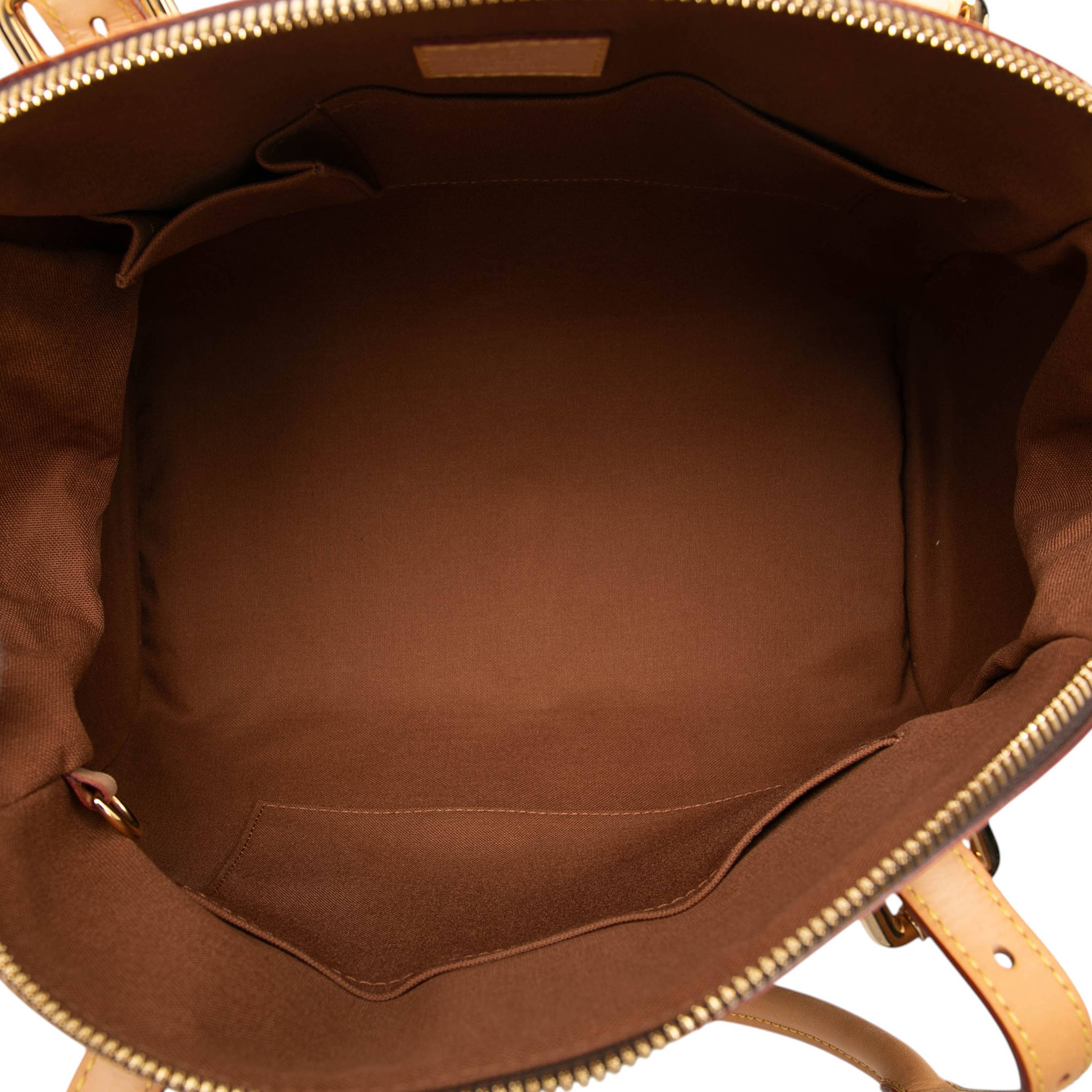 Louis Vuitton Monogram Tivoli Gm, från Luxclusif, i färgen brun. Klicka för att öppna bilden i stort format
