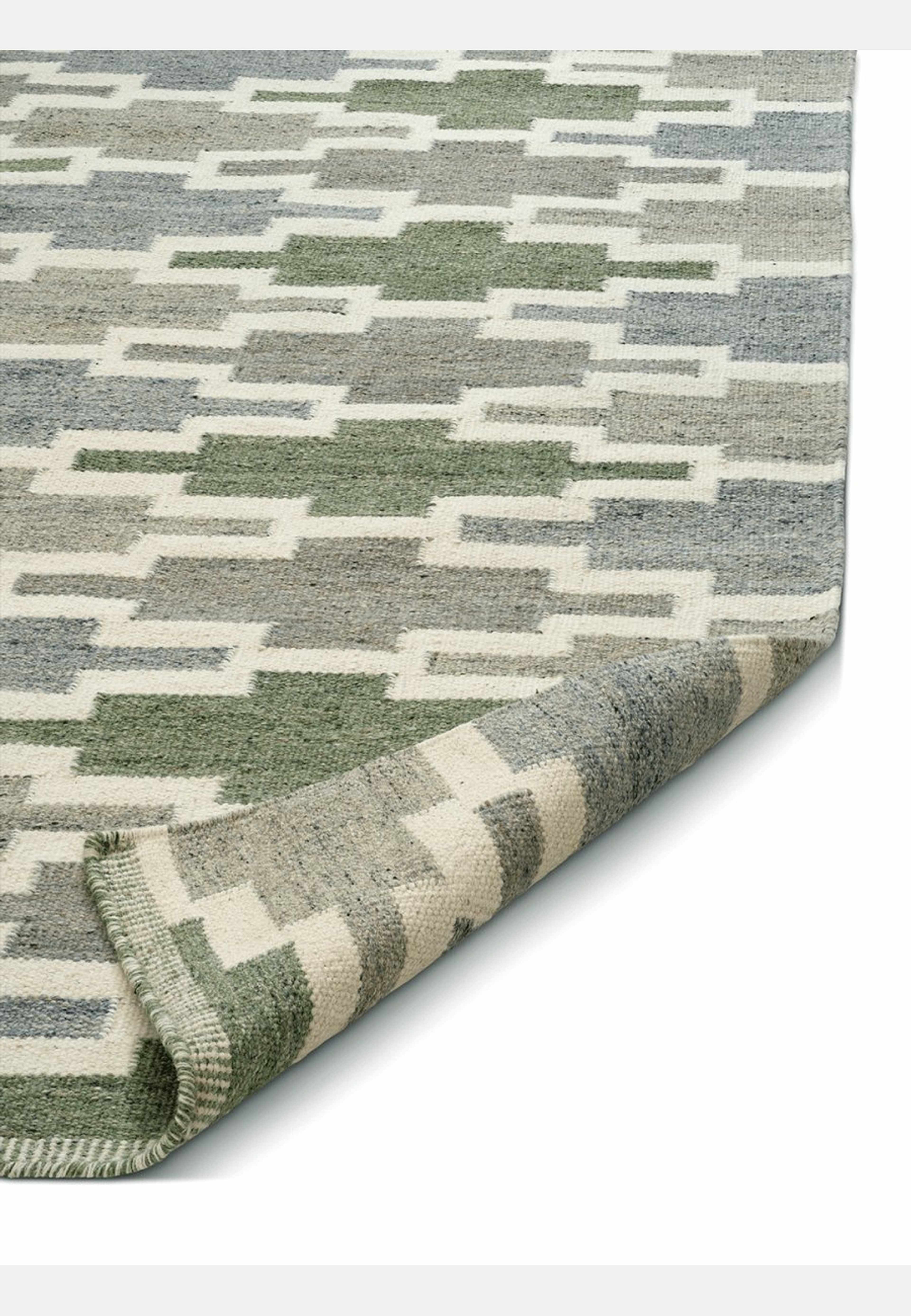 Korsnäs 200x300 cm, från Classic Collection, i färgen Blå/Grön. Klicka för att öppna bilden i stort format