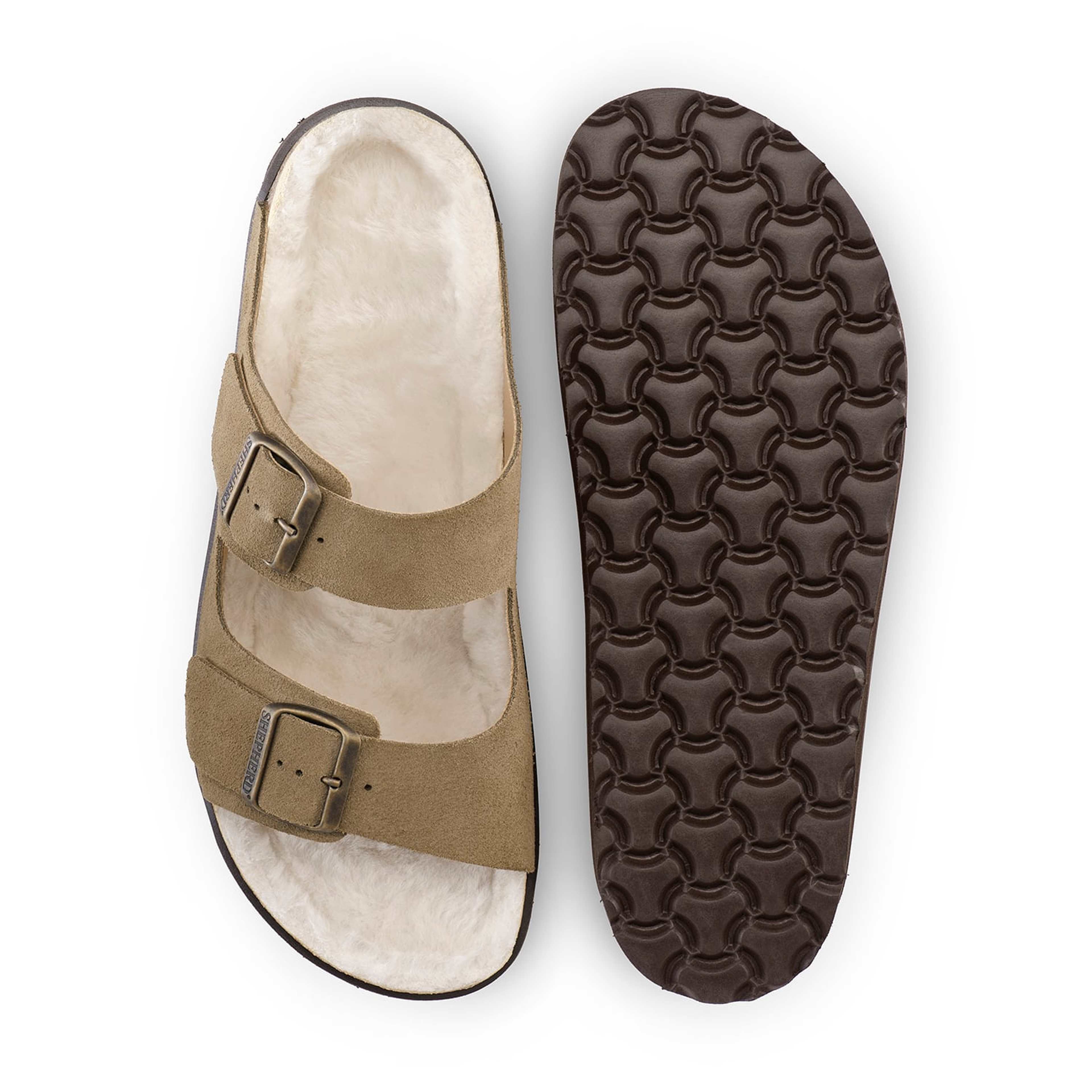Bilbao Sandaler, från Shepherd, i färgen taupe suede. Klicka för att öppna bilden i stort format
