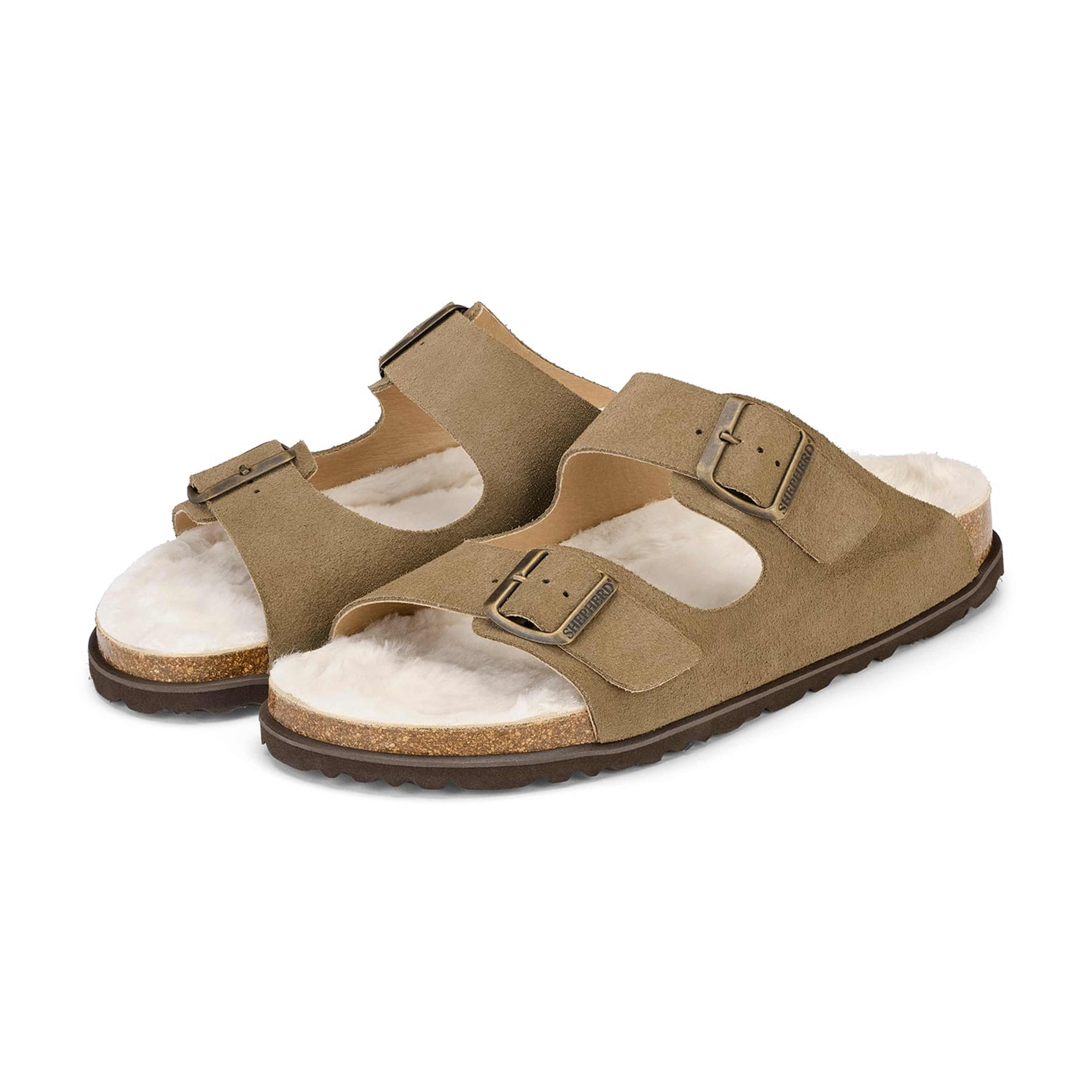 Bilbao Sandaler, från Shepherd, i färgen taupe suede. Klicka för att öppna bilden i stort format