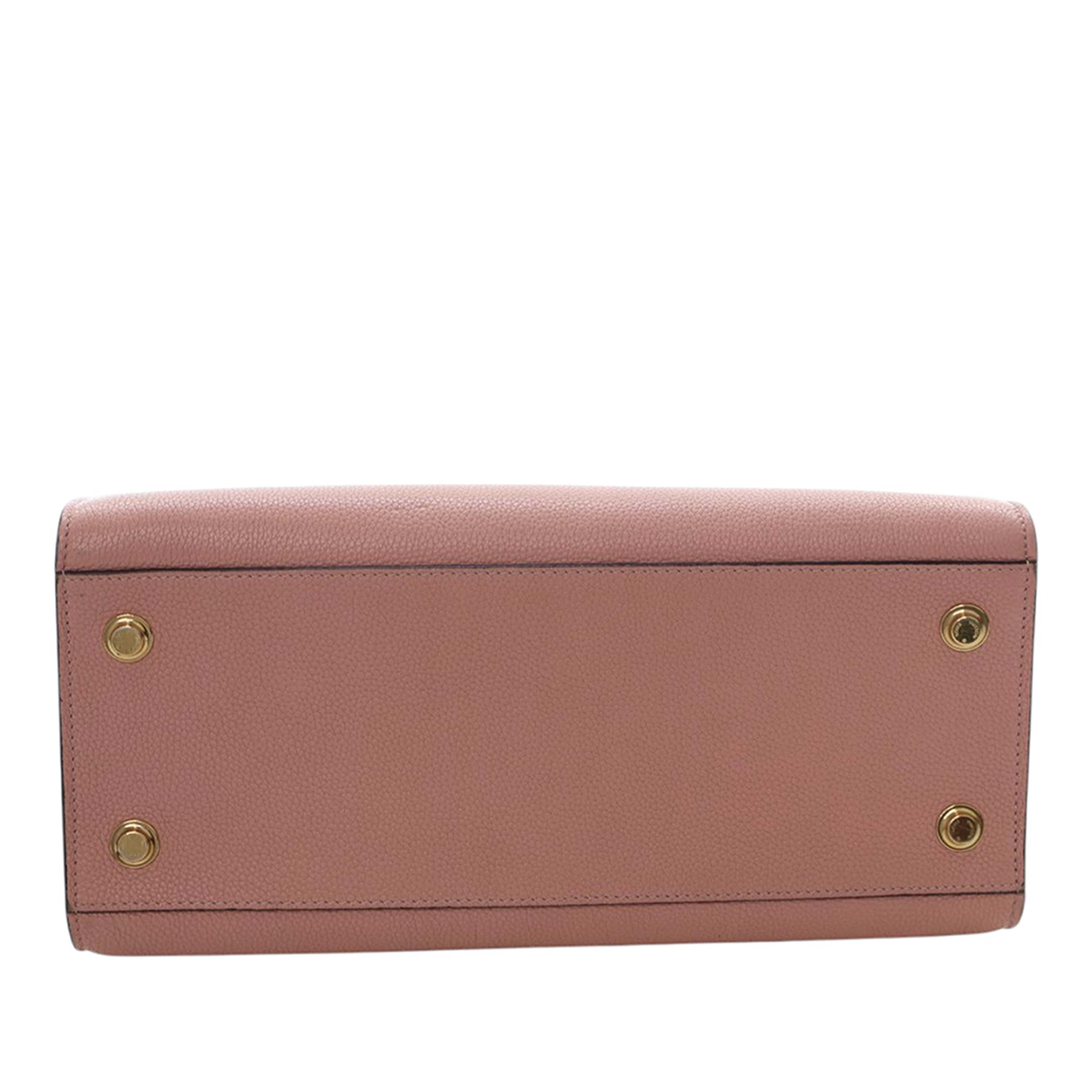 Louis Vuitton City Steamer Mm, från Luxclusif, i färgen light pink. Klicka för att öppna bilden i stort format