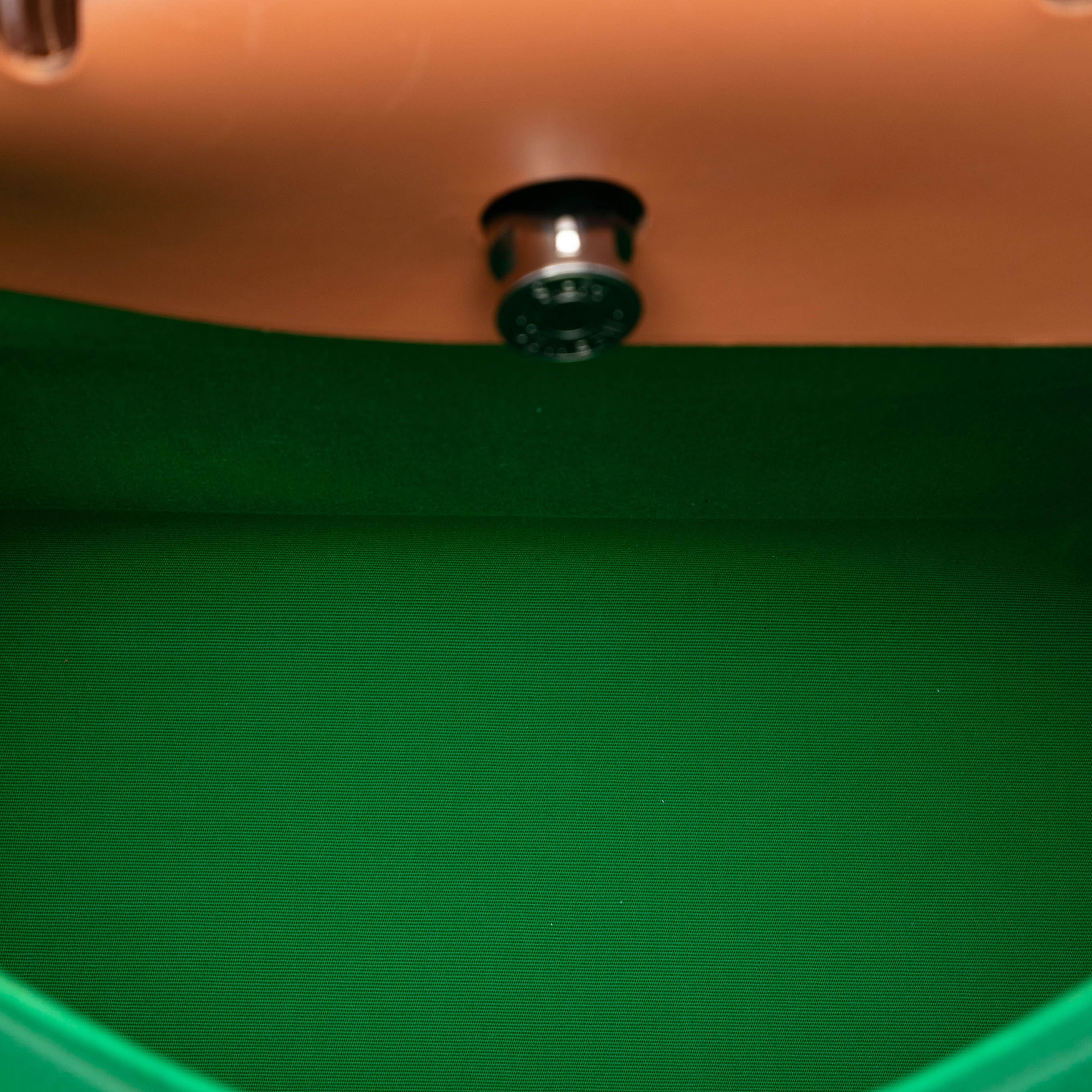 Hermès Toile Herbag Zip 31, från Luxclusif, i färgen green. Klicka för att öppna bilden i stort format