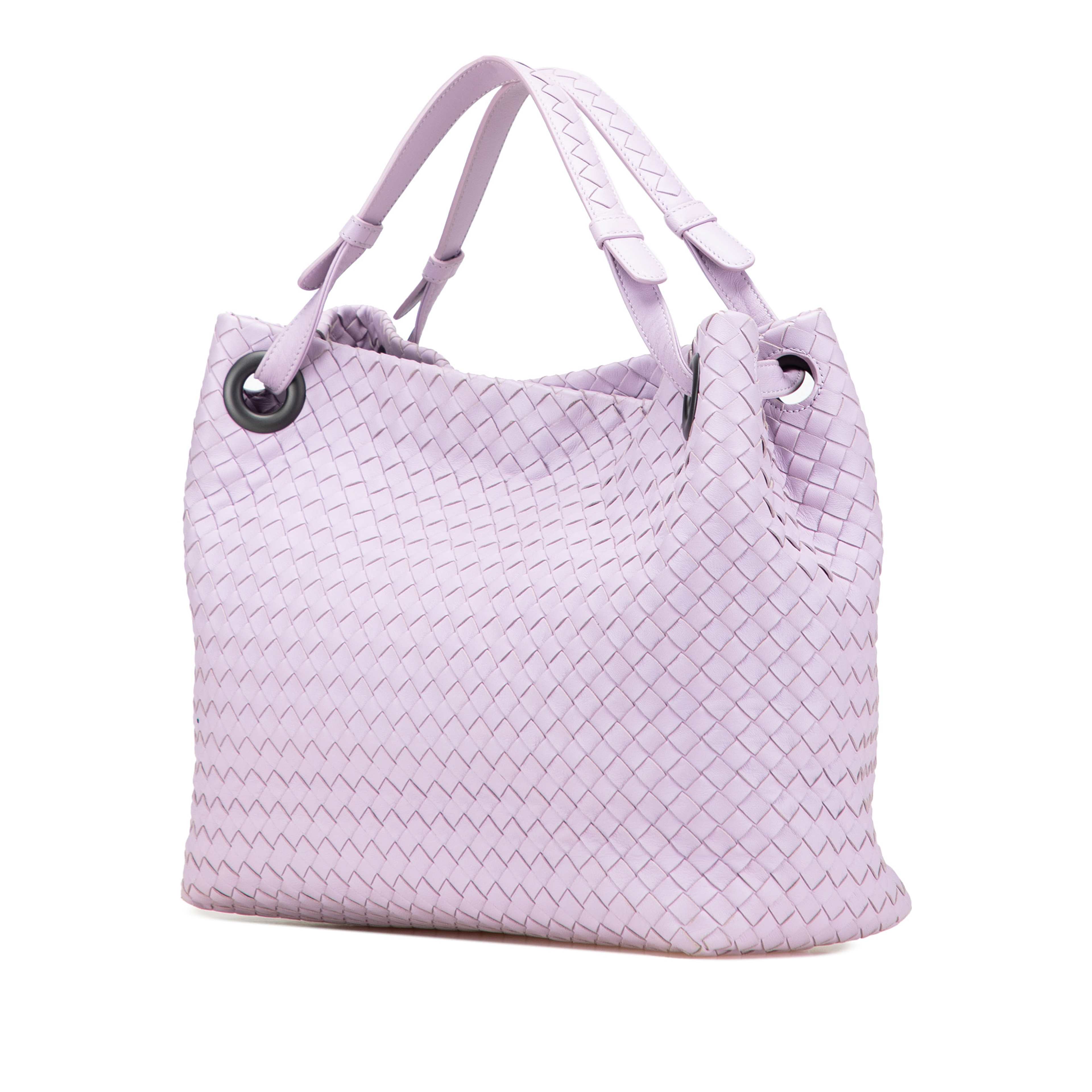 Bottega Veneta Medium Nappa Intrecciato Bella Tote, från Luxclusif, i färgen light purple. Klicka för att öppna bilden i stort format