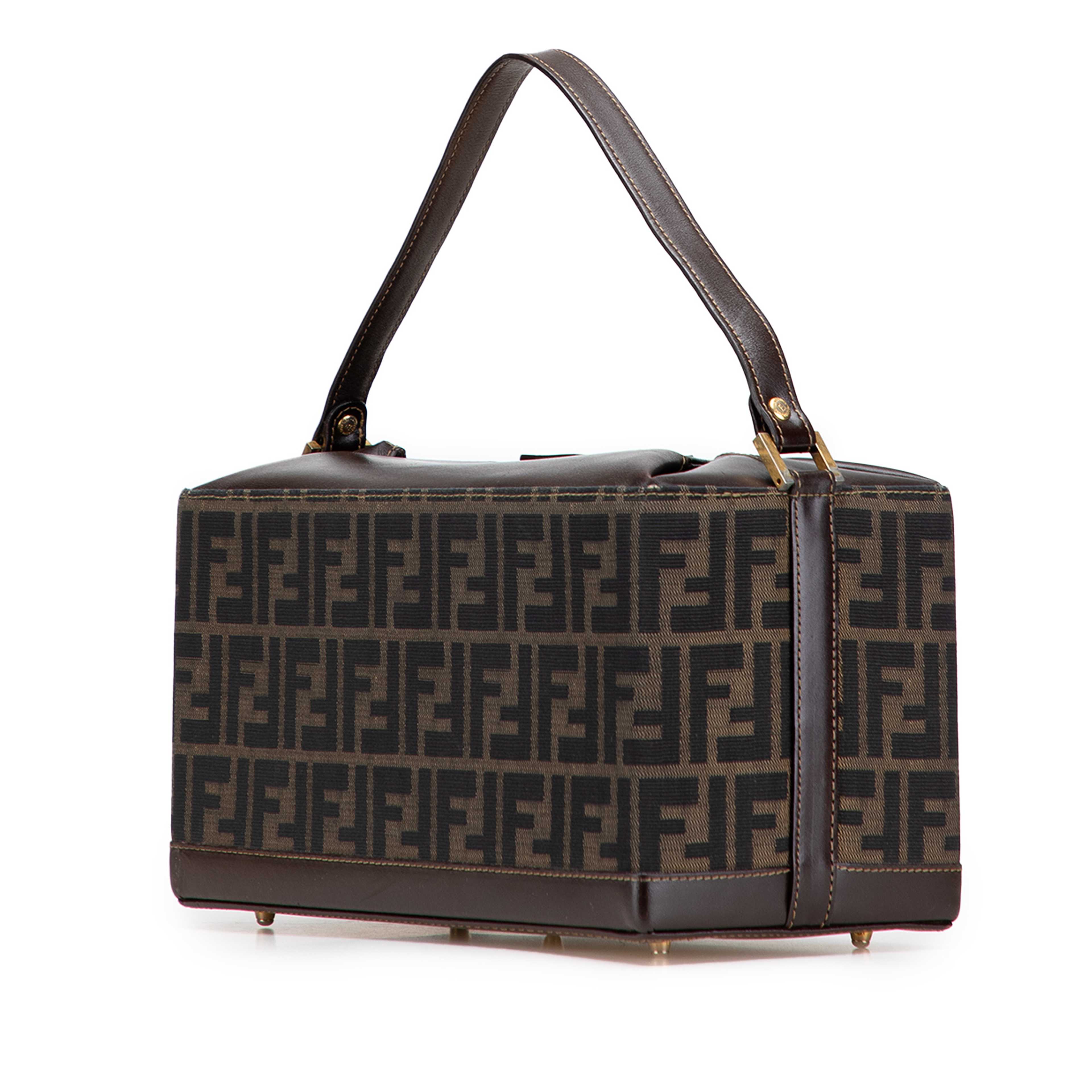 Fendi Zucca Canvas Push Lock Box Handbag, från Luxclusif, i färgen brown. Klicka för att öppna bilden i stort format