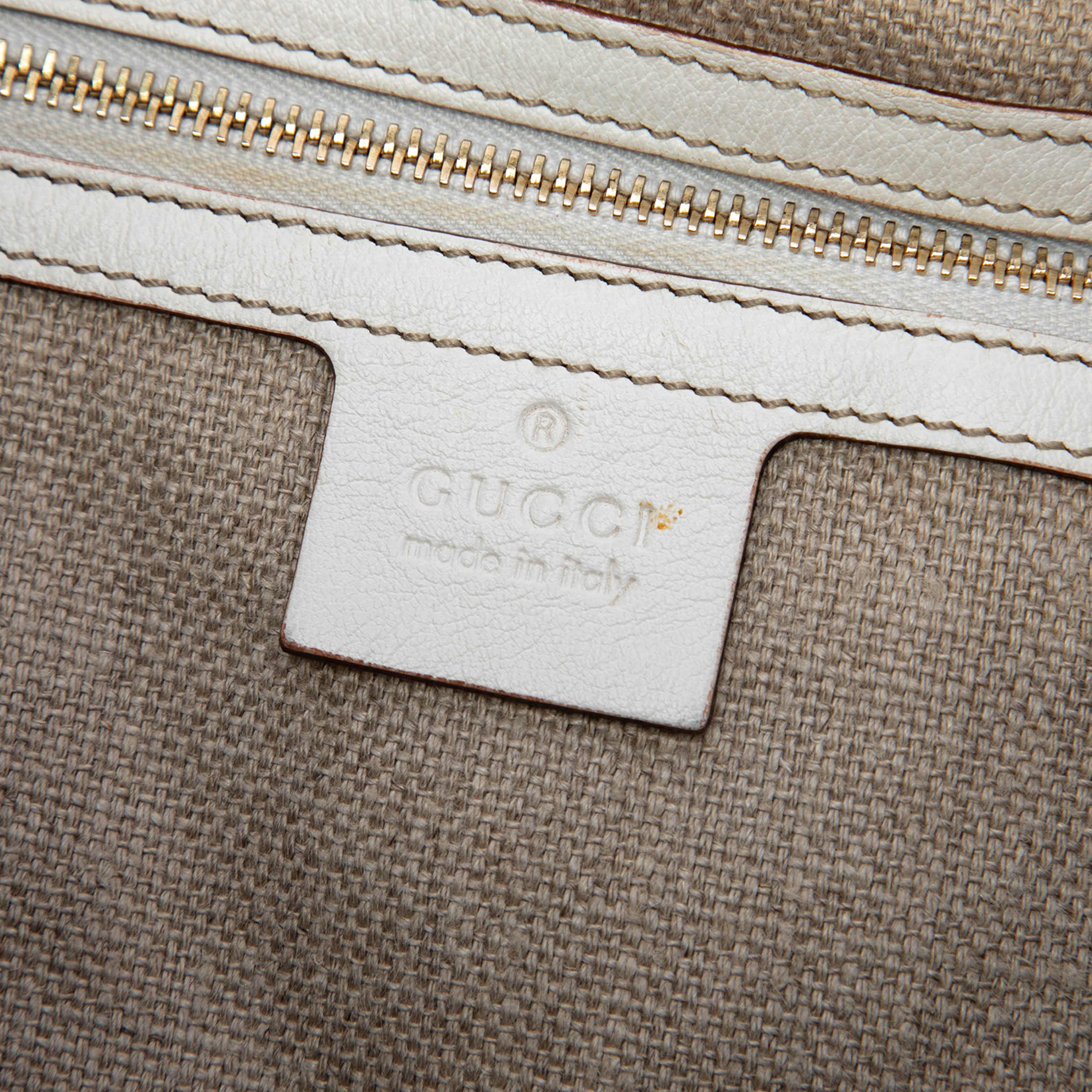 Gucci Large Gg Canvas Positano Scarf Tote, från Luxclusif, i färgen beige. Klicka för att öppna bilden i stort format
