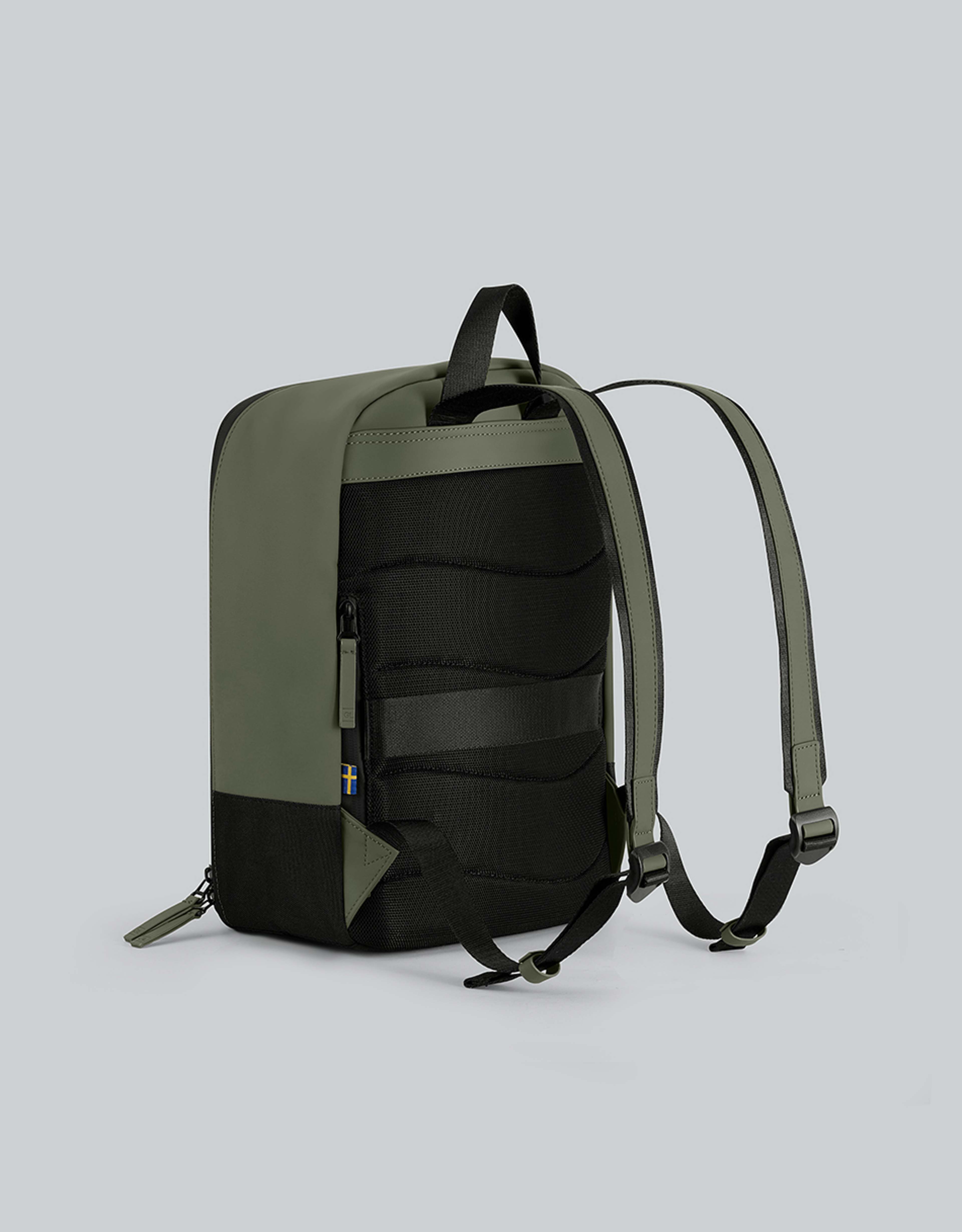 Däsh Daily Backpack 14", från Gaston Luga, i färgen olive.