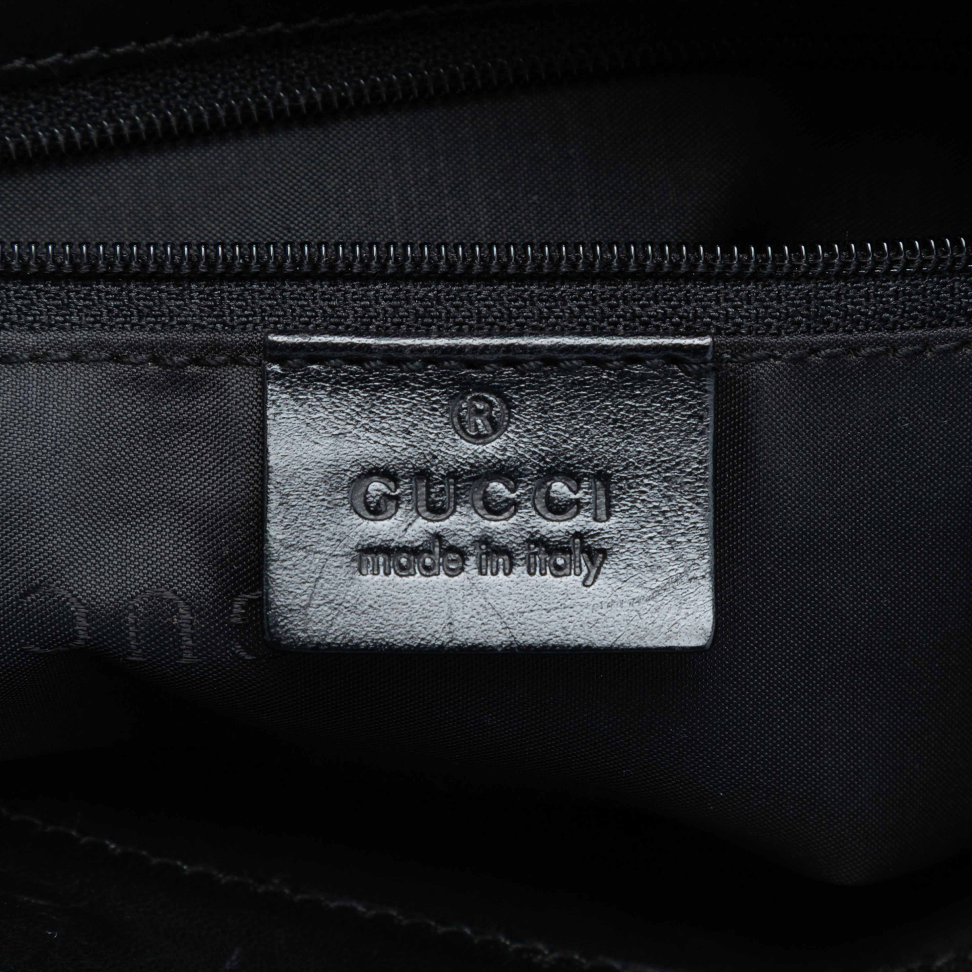 Gucci Gg Canvas Handbag, från Luxclusif, i färgen black. Klicka för att öppna bilden i stort format
