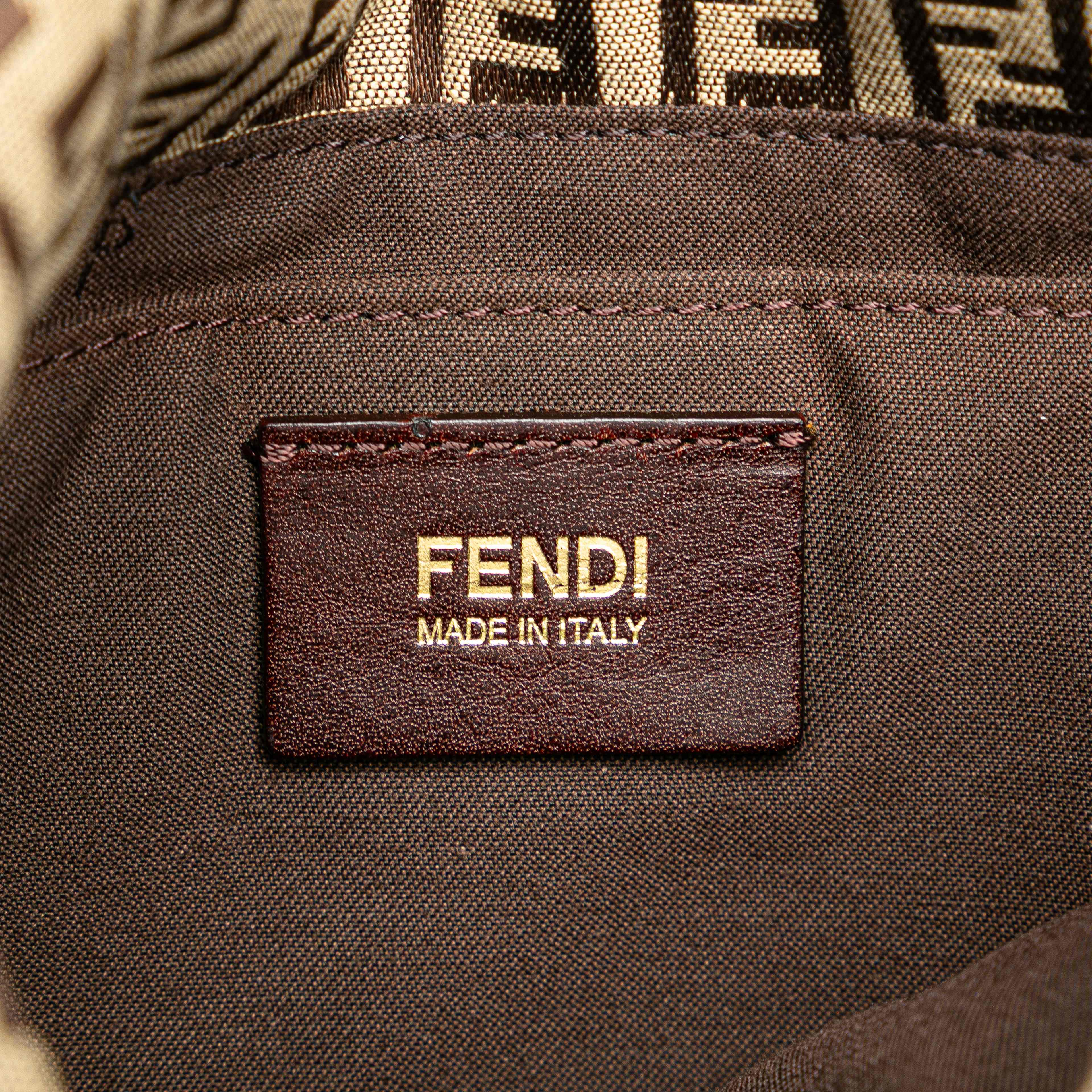Fendi Zucchino Canvas Crossbody, från Luxclusif, i färgen light brown.