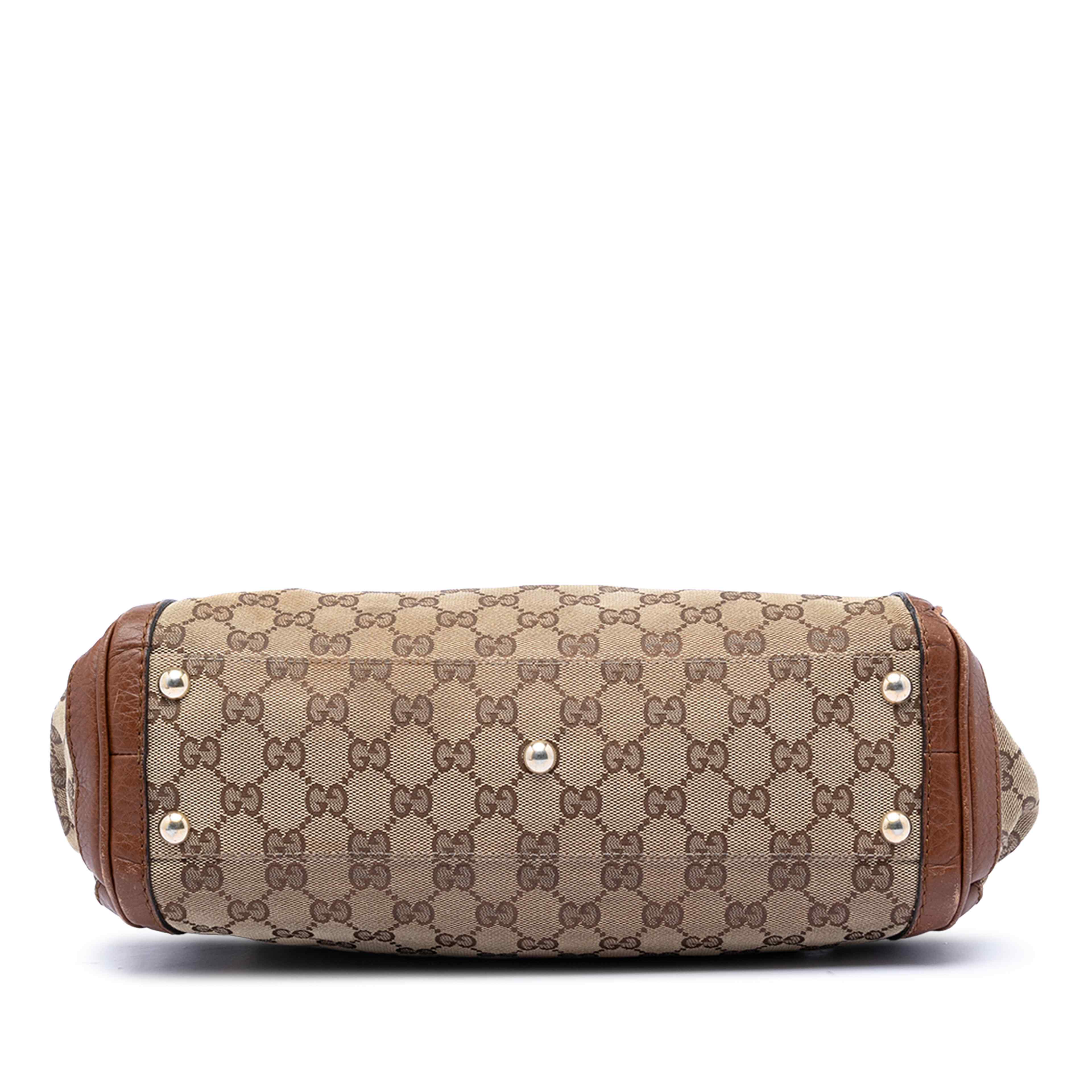 Gucci Gg Canvas Bella Satchel, från Luxclusif, i färgen beige. Klicka för att öppna bilden i stort format