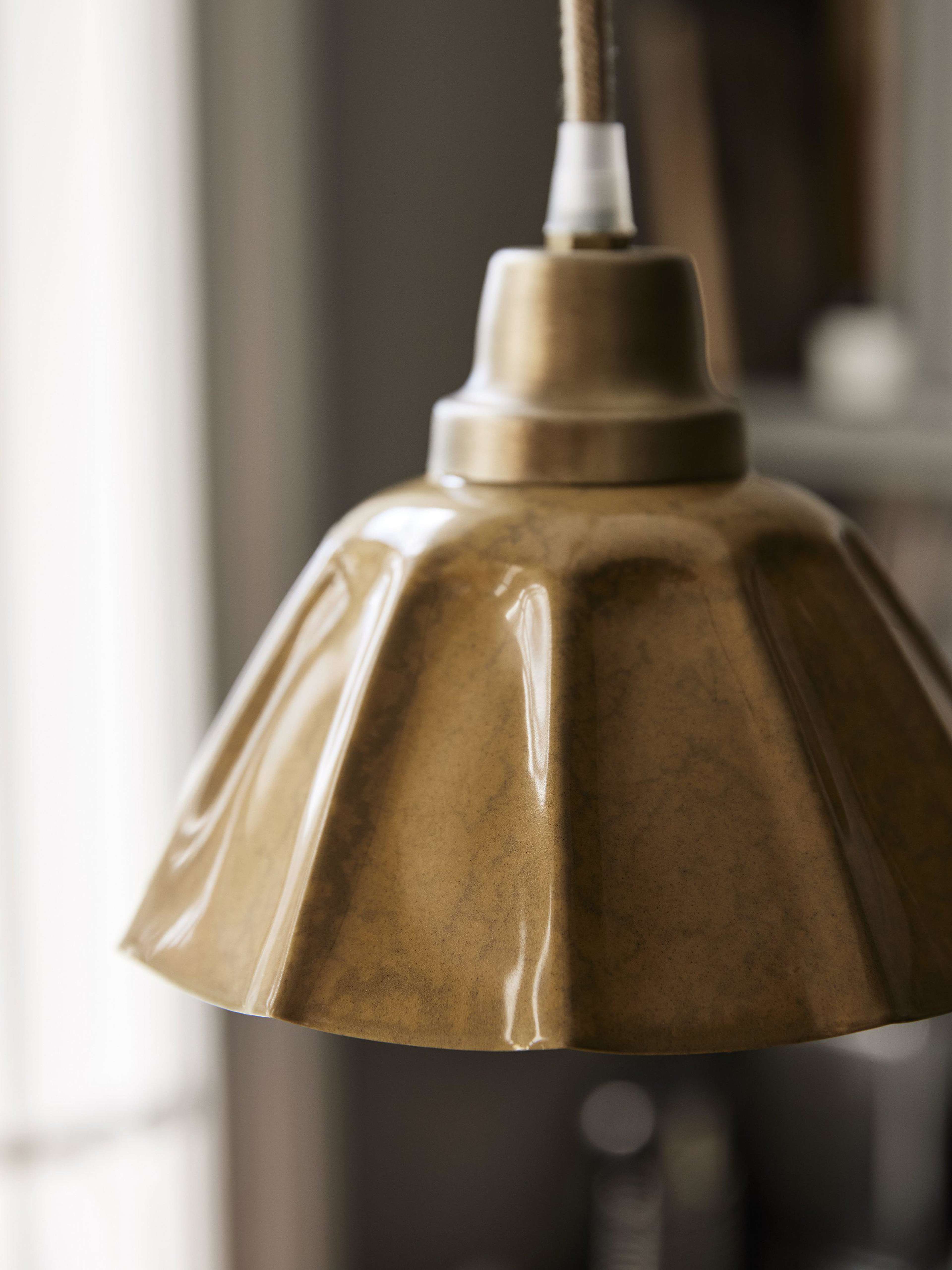 Ester Fönsterlampa