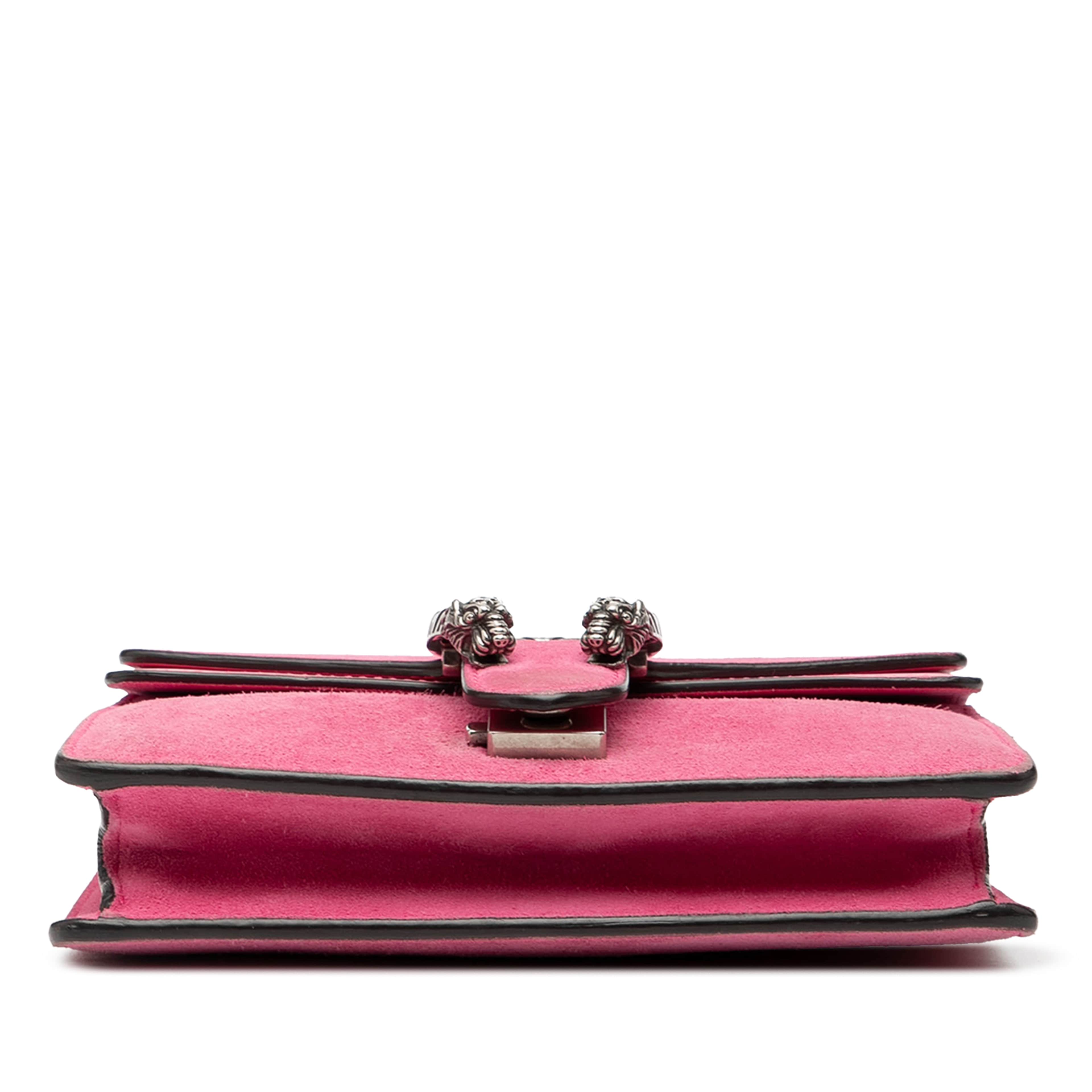 Gucci Small Suede Dionysus Crossbody, från Luxclusif, i färgen rosa. Klicka för att öppna bilden i stort format