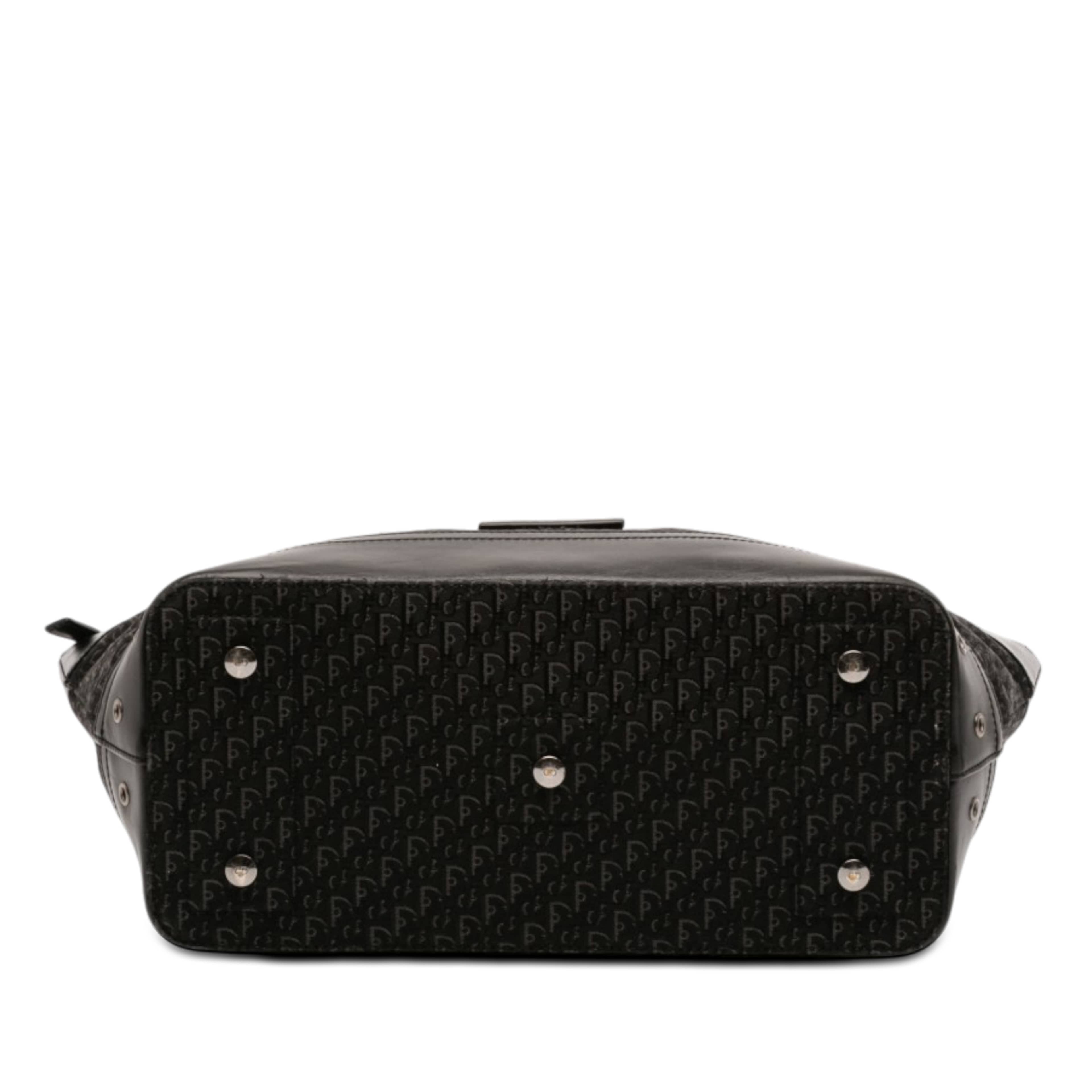 Dior Diorissimo Trotter Canvas Street Chic Columbus Tote, från Luxclusif, i färgen black. Klicka för att öppna bilden i stort format