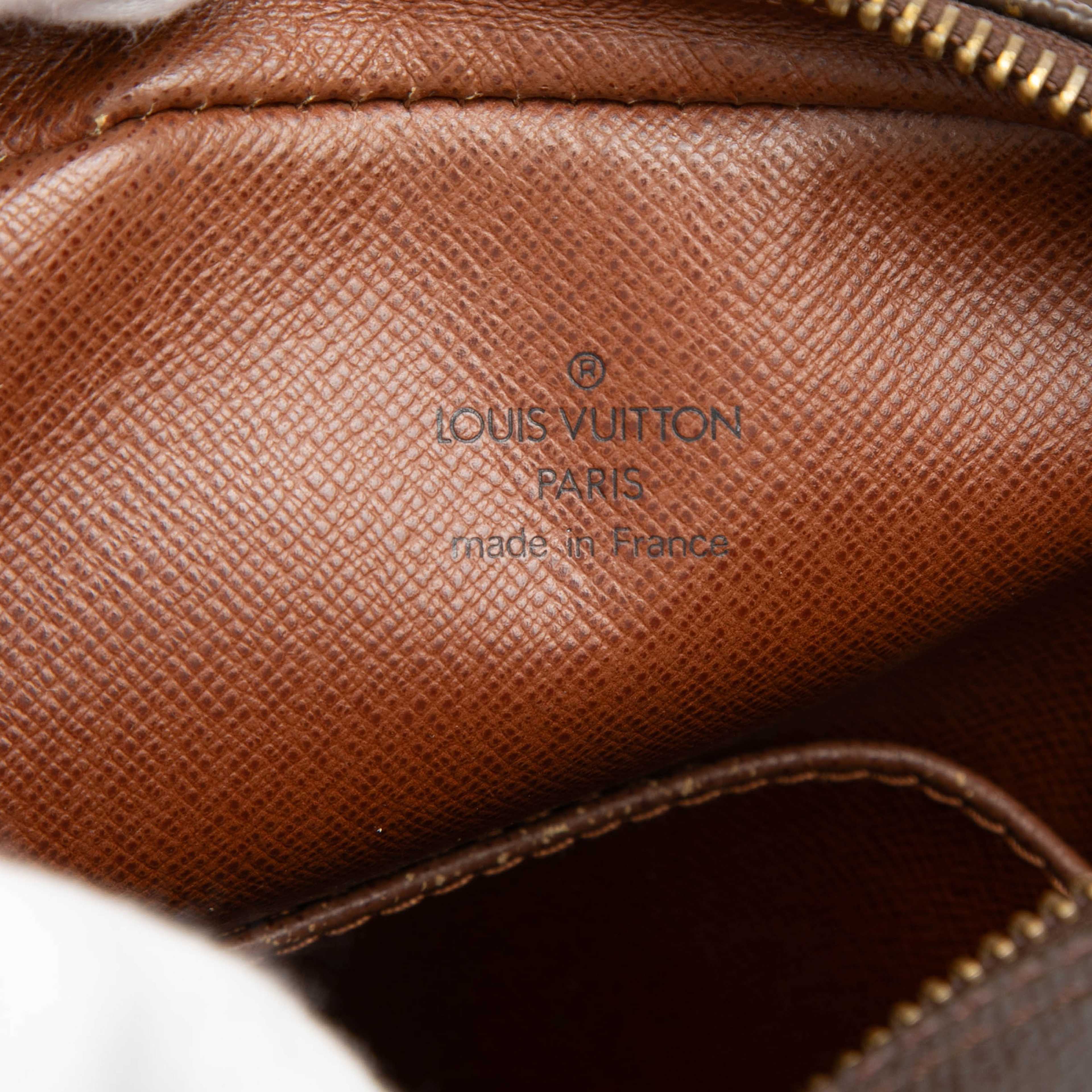 Louis Vuitton Monogram Danube, från Luxclusif, i färgen brown. Klicka för att öppna bilden i stort format
