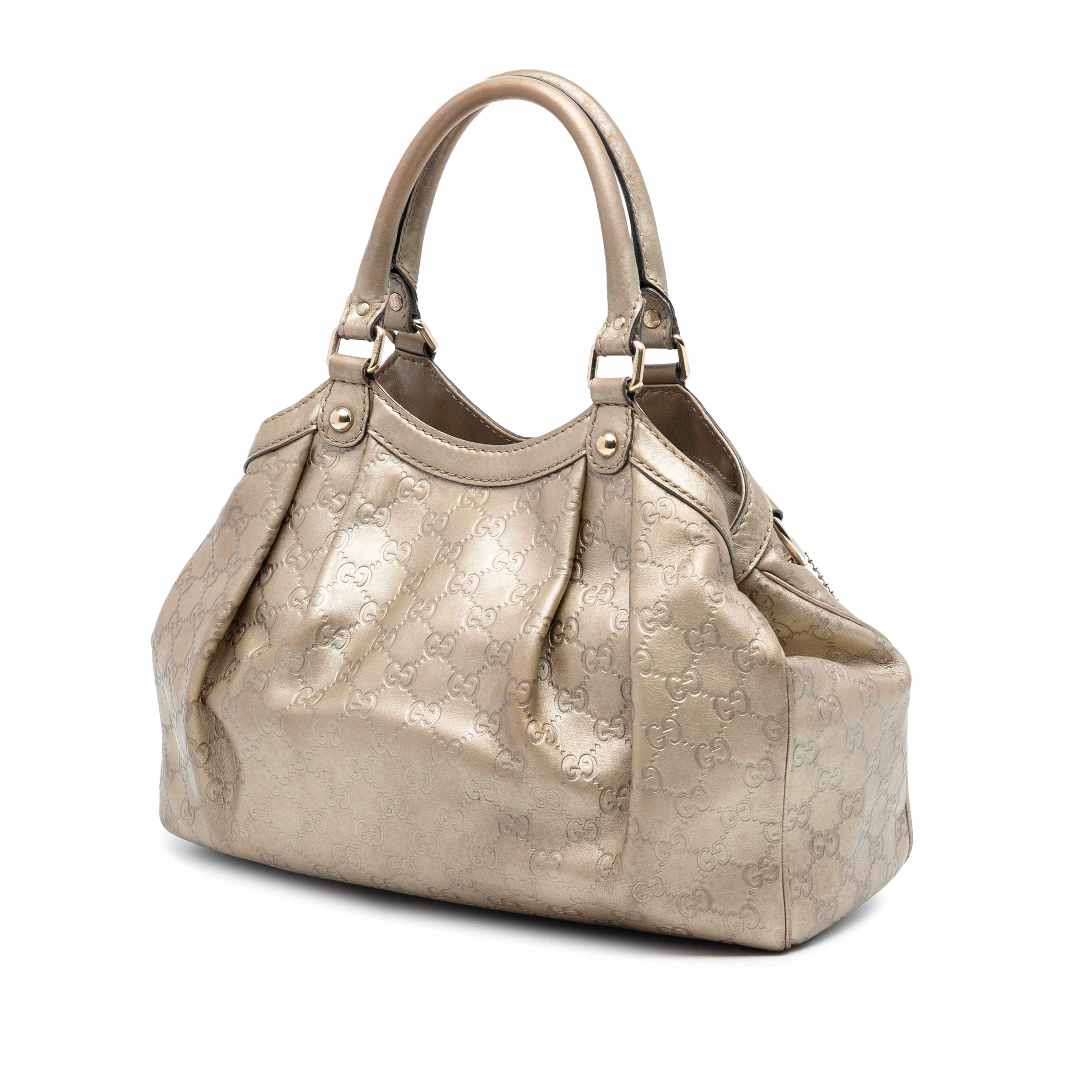 Gucci Medium Guccissima Sukey Tote, från Luxclusif, i färgen light gold. Klicka för att öppna bilden i stort format