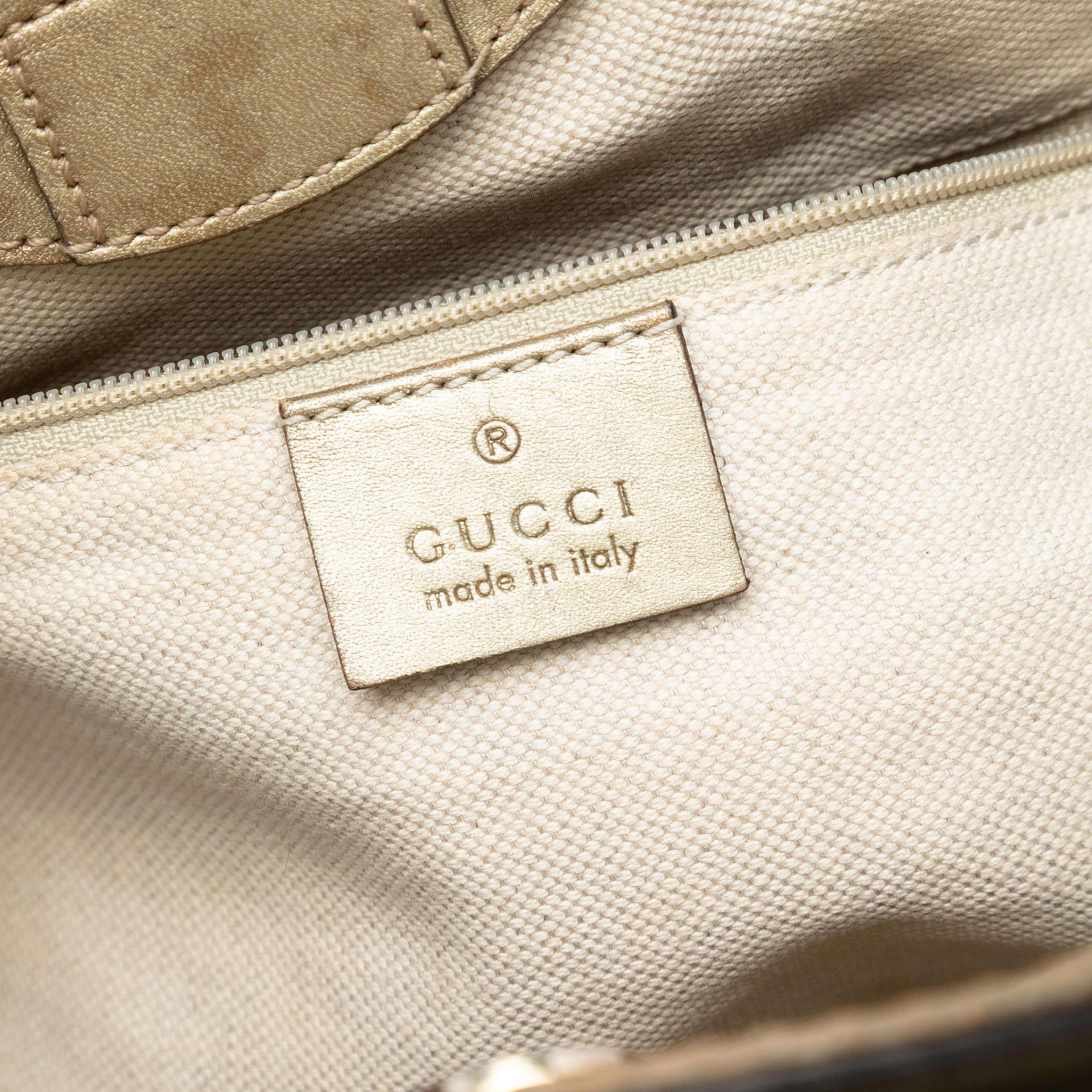 Gucci Medium Guccissima Sukey Tote, från Luxclusif, i färgen light gold. Klicka för att öppna bilden i stort format