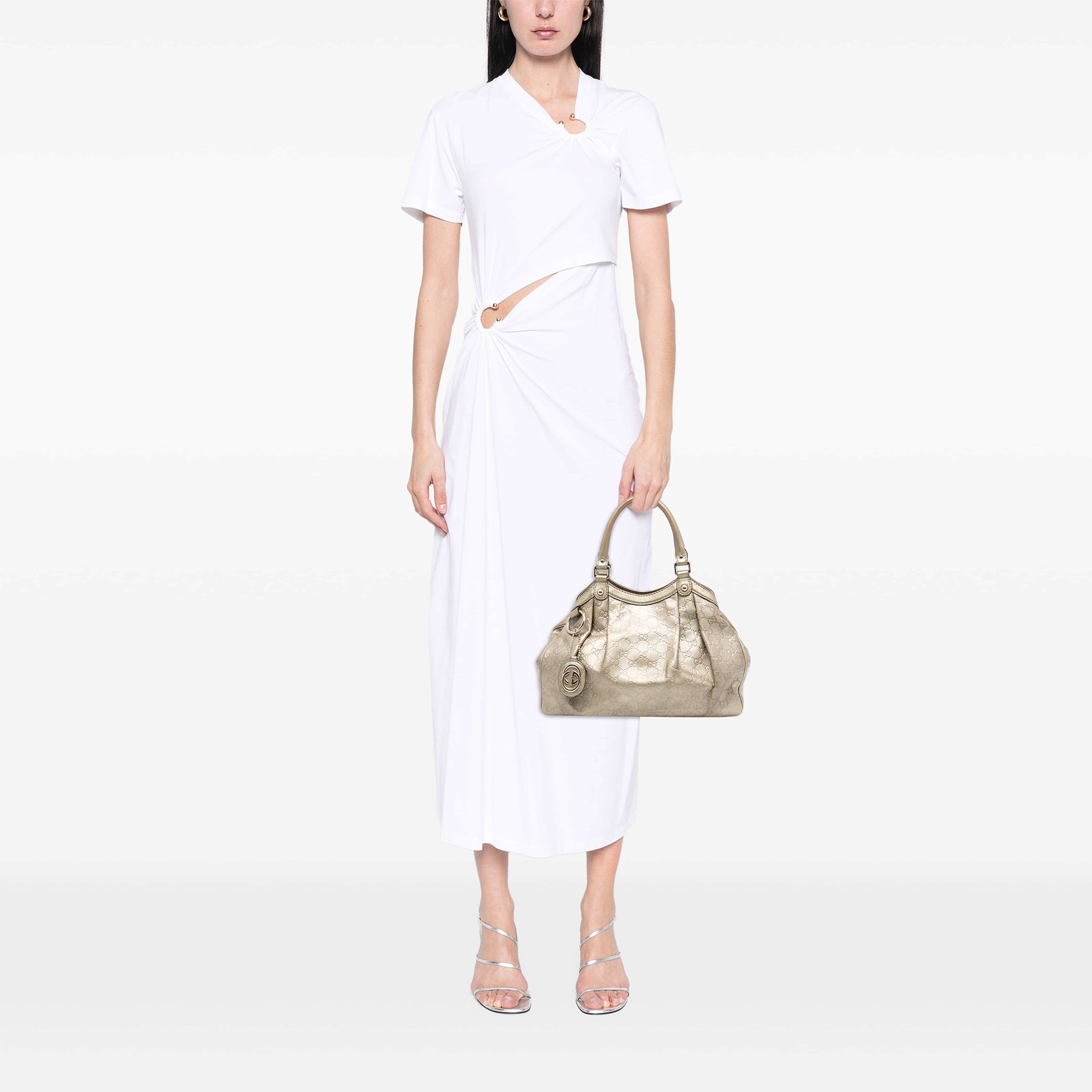 Gucci Medium Guccissima Sukey Tote, från Luxclusif, i färgen guld. Klicka för att öppna bilden i stort format