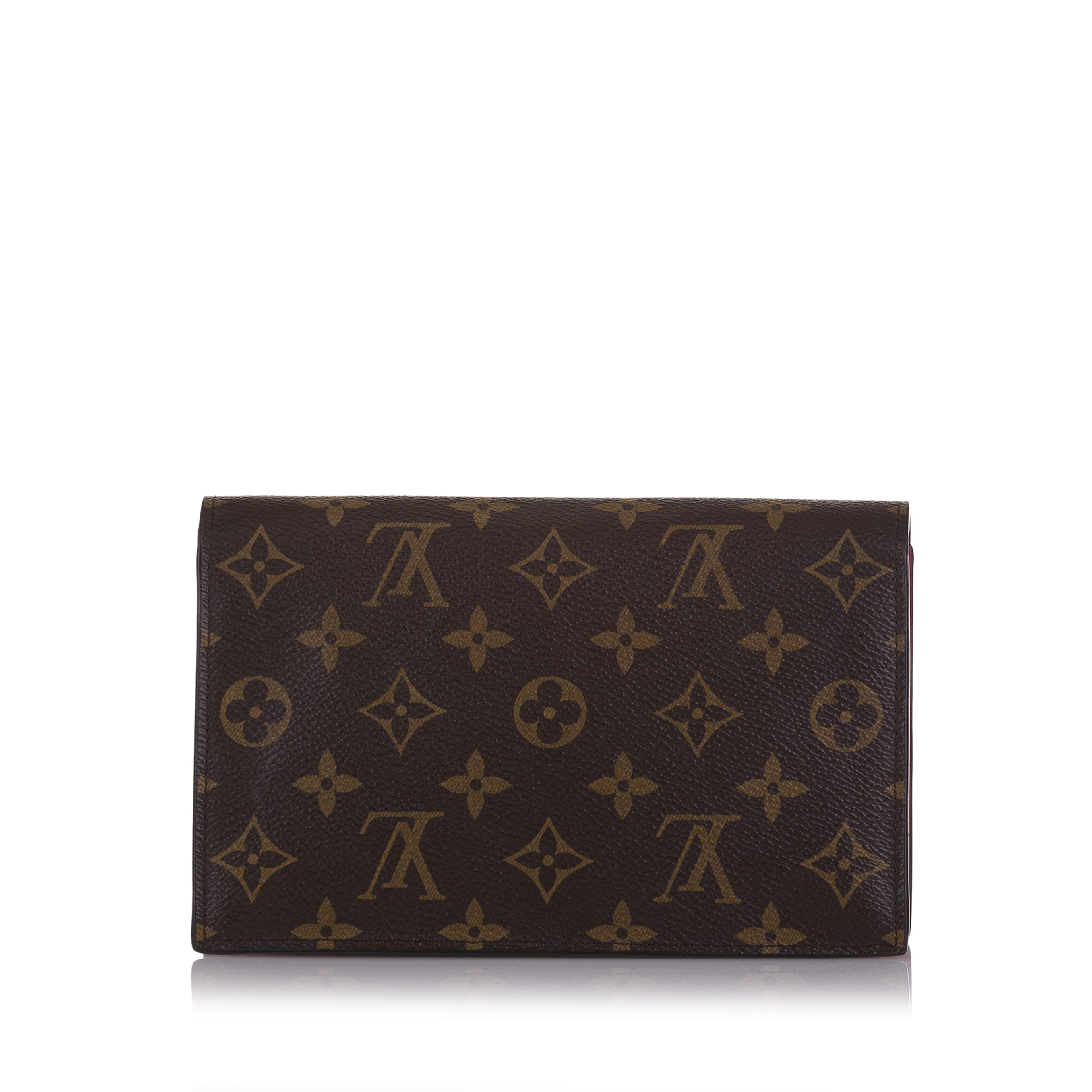 Louis Vuitton Monogram Flore Wallet On Chain, från Luxclusif, i färgen brown. Klicka för att öppna bilden i stort format