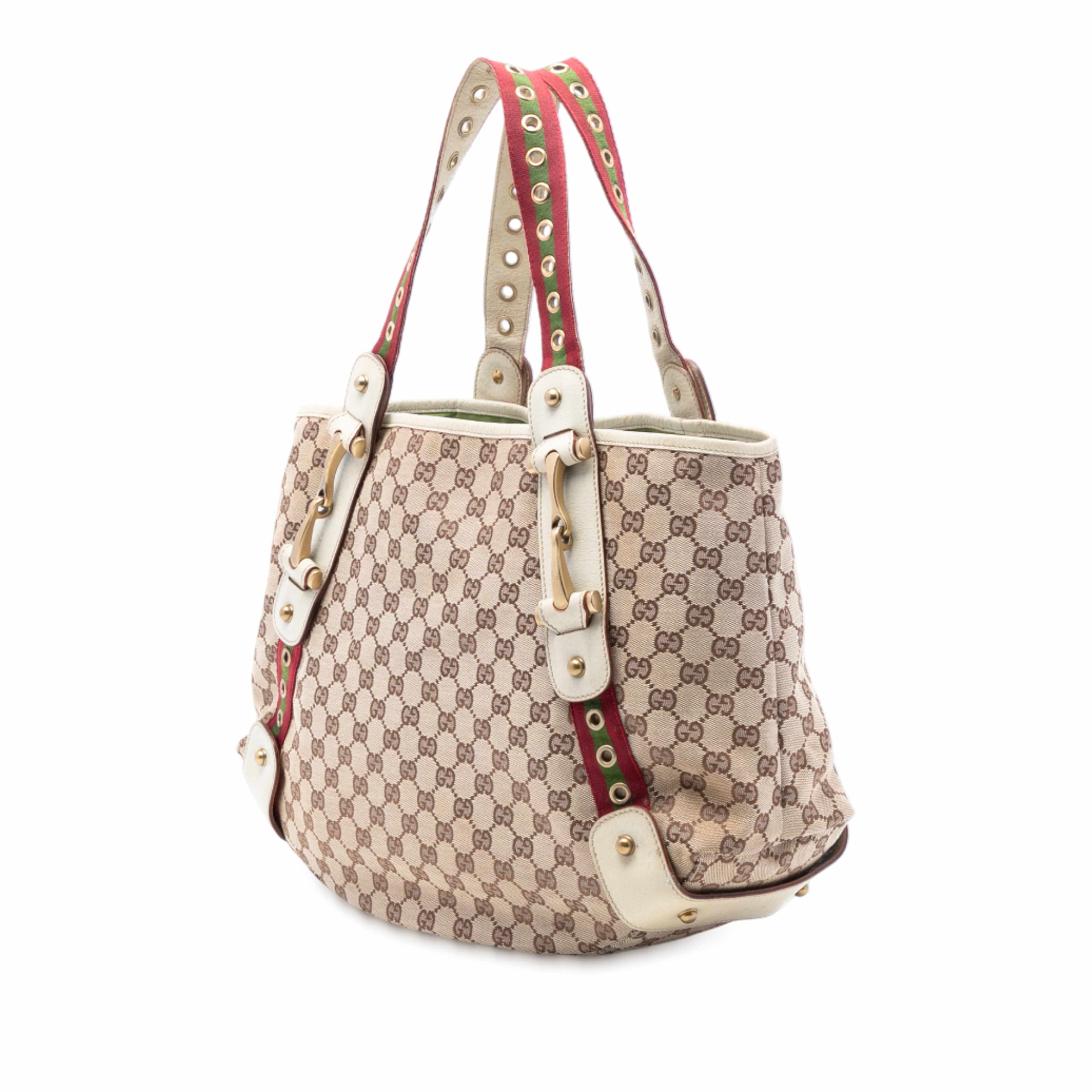 Gucci Gg Canvas Web Pelham Shoulder Bag, från Luxclusif, i färgen beige. Klicka för att öppna bilden i stort format