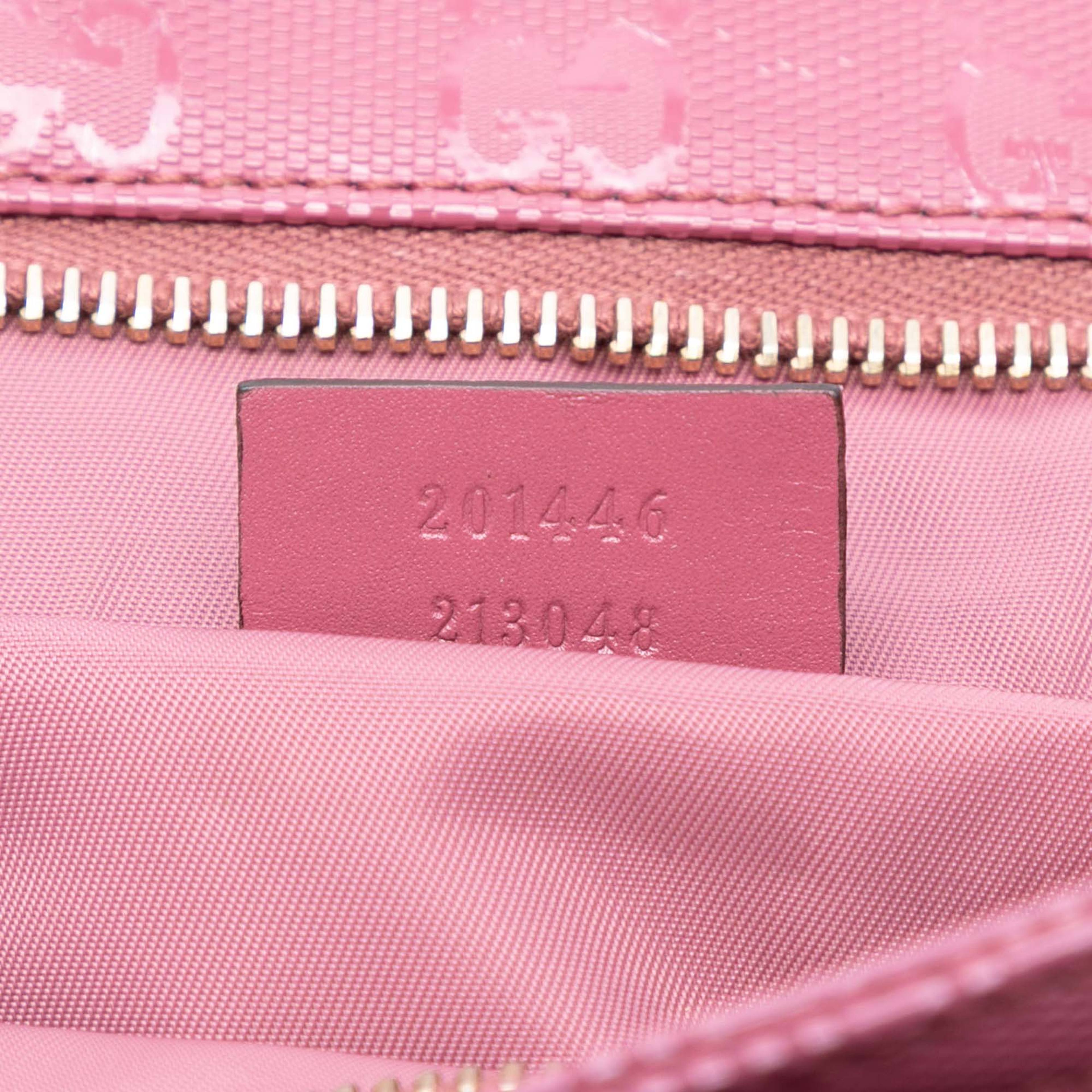 Gucci Gg Imprime Crossbody, från Luxclusif, i färgen pink. Klicka för att öppna bilden i stort format