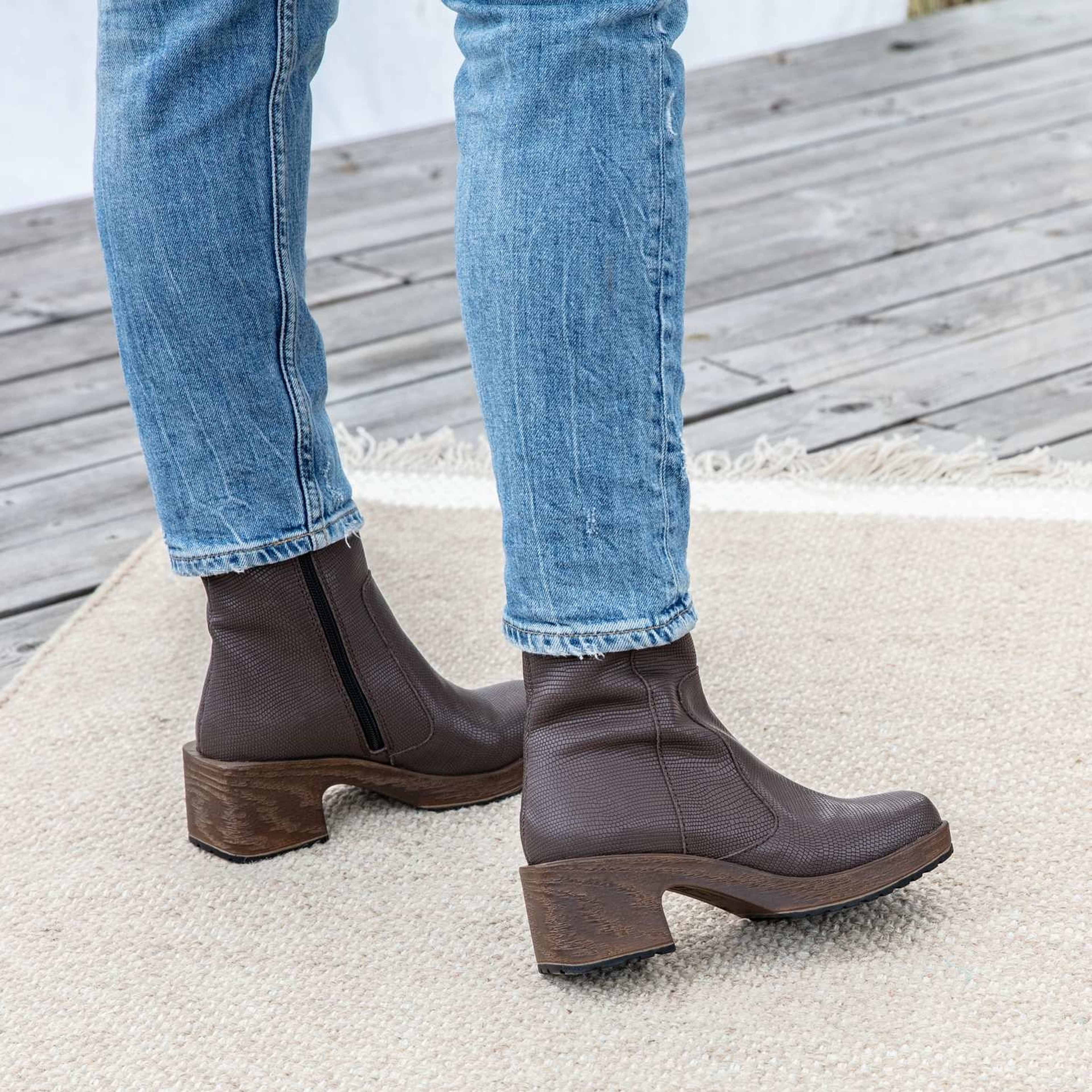 Ines Boot Brown