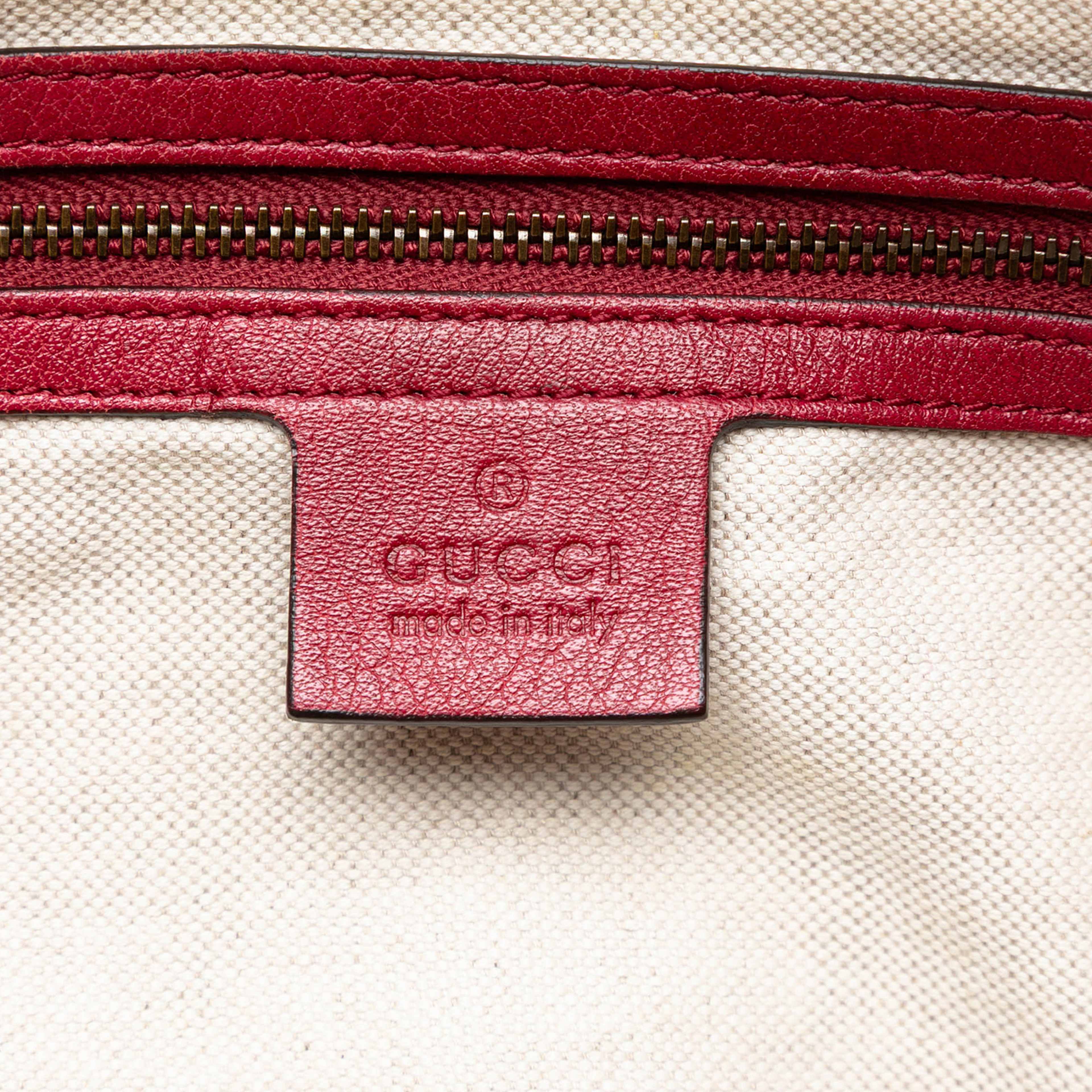 Gucci Medium Leather Miss Gg Satchel, från Luxclusif, i färgen red. Klicka för att öppna bilden i stort format