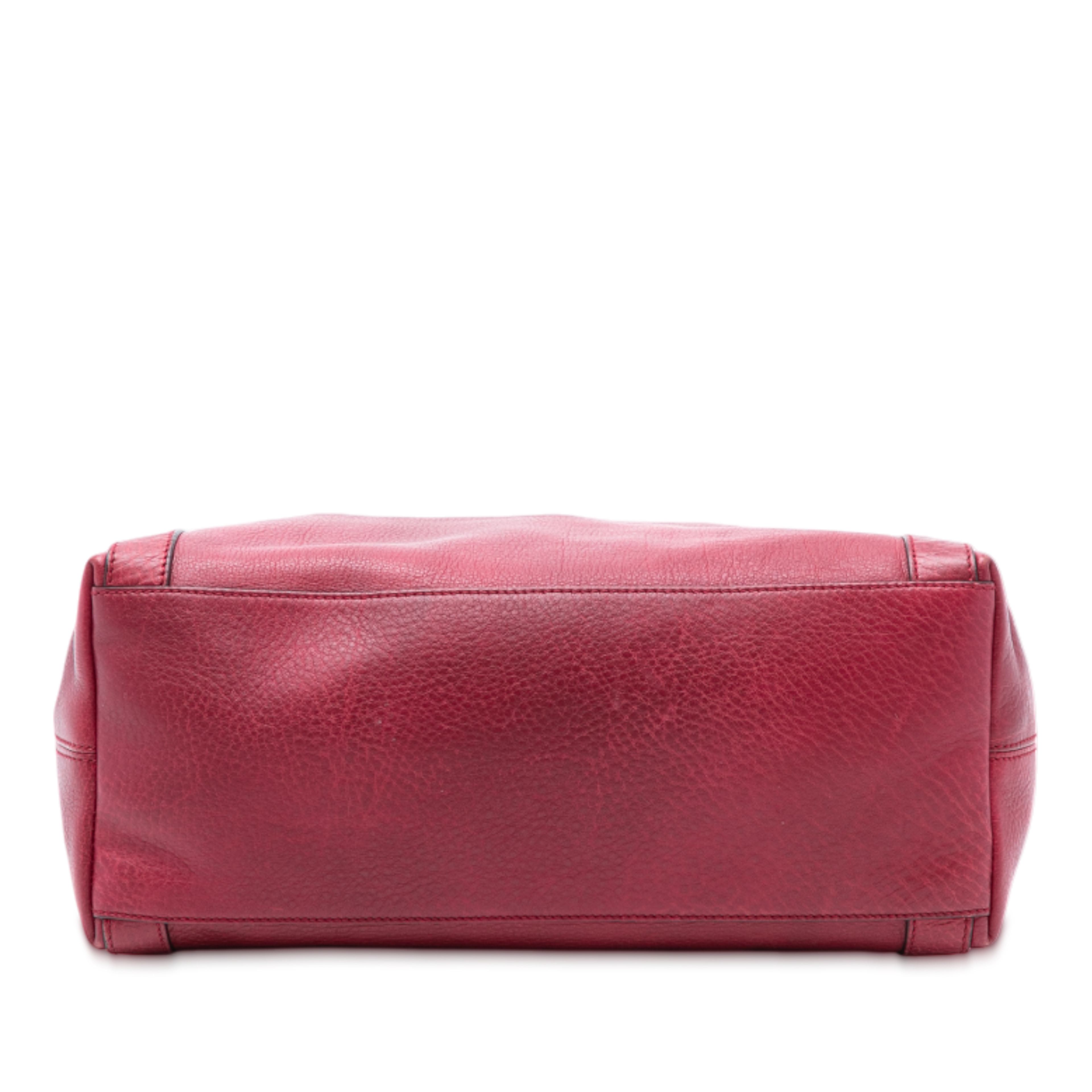 Gucci Medium Leather Miss Gg Satchel, från Luxclusif, i färgen red. Klicka för att öppna bilden i stort format