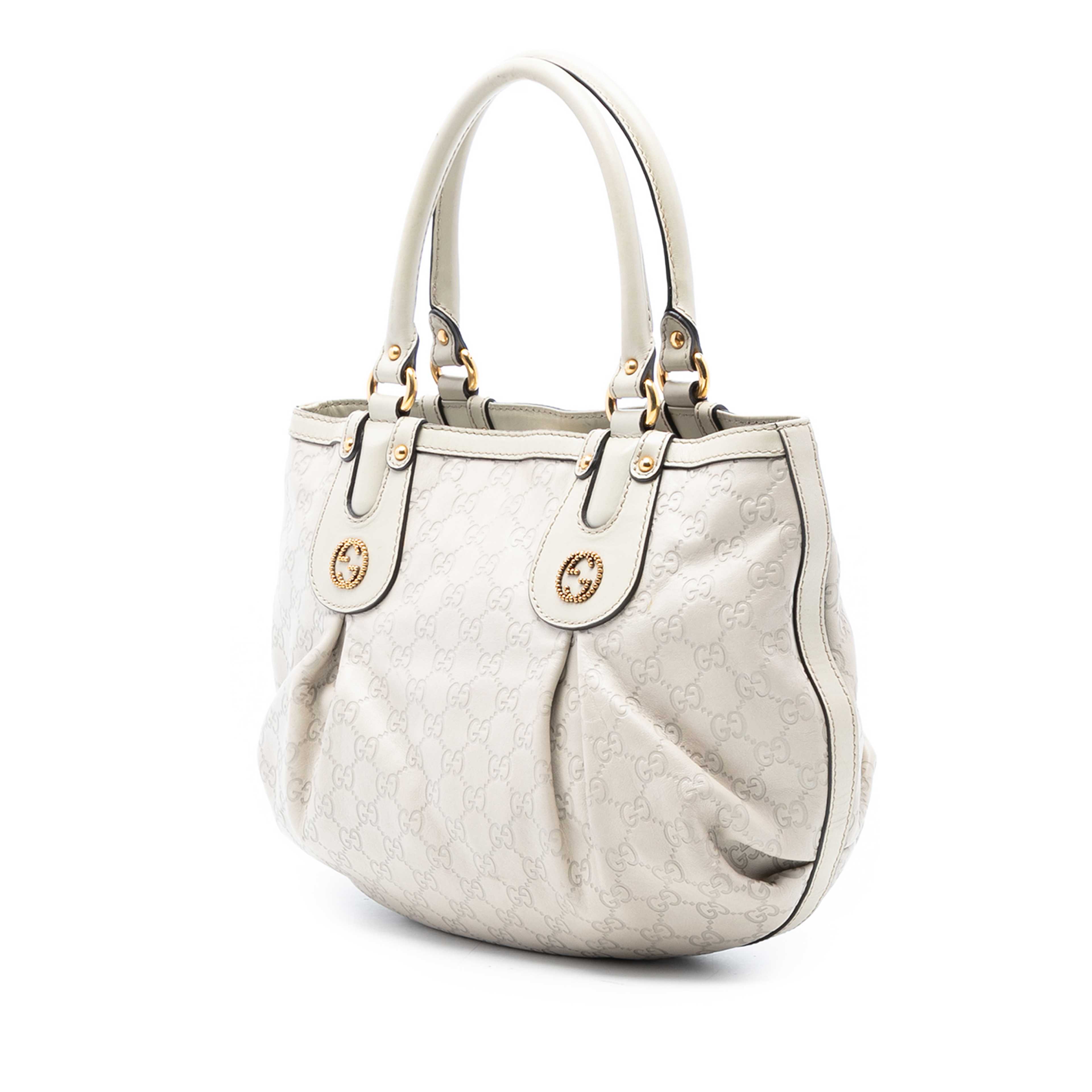 Gucci Guccissima Scarlett Tote, från Luxclusif, i färgen white. Klicka för att öppna bilden i stort format