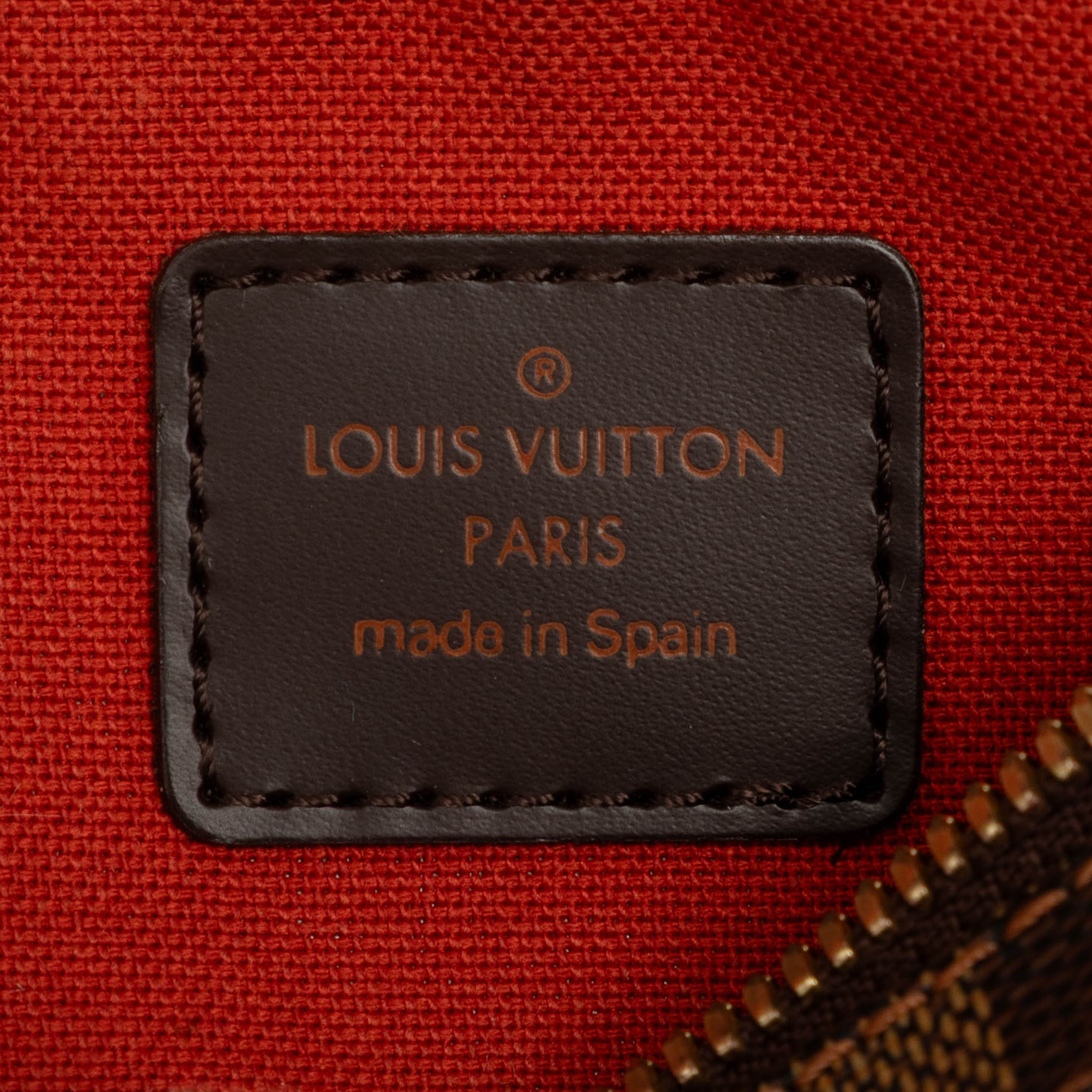 Louis Vuitton Damier Ebene Geronimos, från Luxclusif, i färgen brun. Klicka för att öppna bilden i stort format
